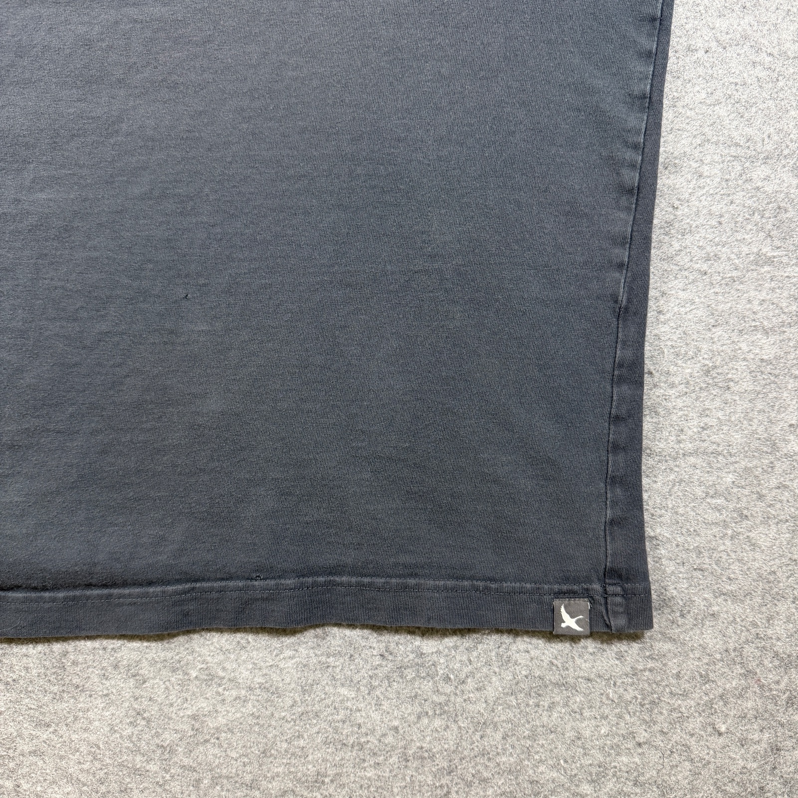 Eddie Bauer Legend Wash T Shirt Mens XL Faded Black Crew Neck Logo Patch Casual thumbnail 6