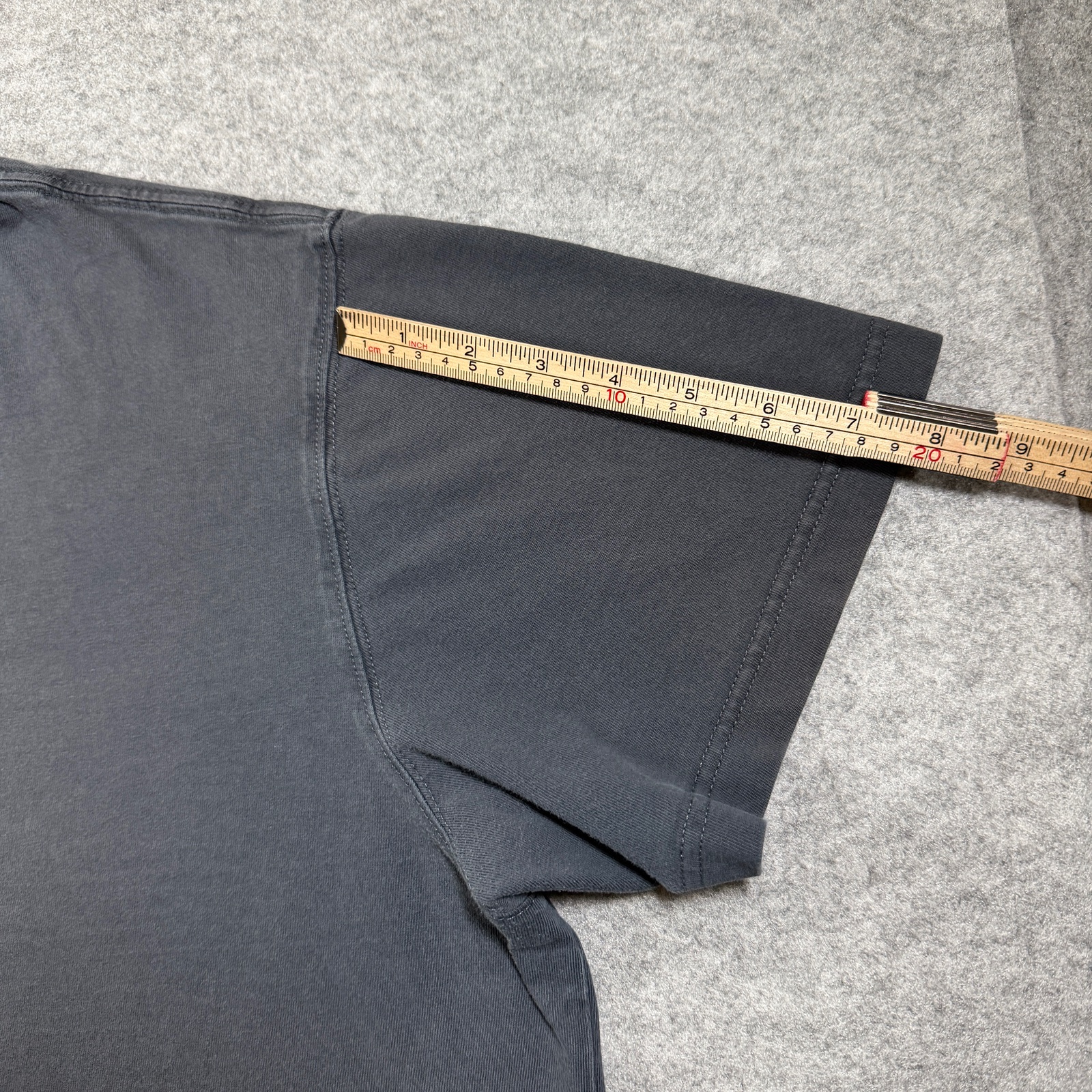 Eddie Bauer Legend Wash T Shirt Mens XL Faded Black Crew Neck Logo Patch Casual thumbnail 9
