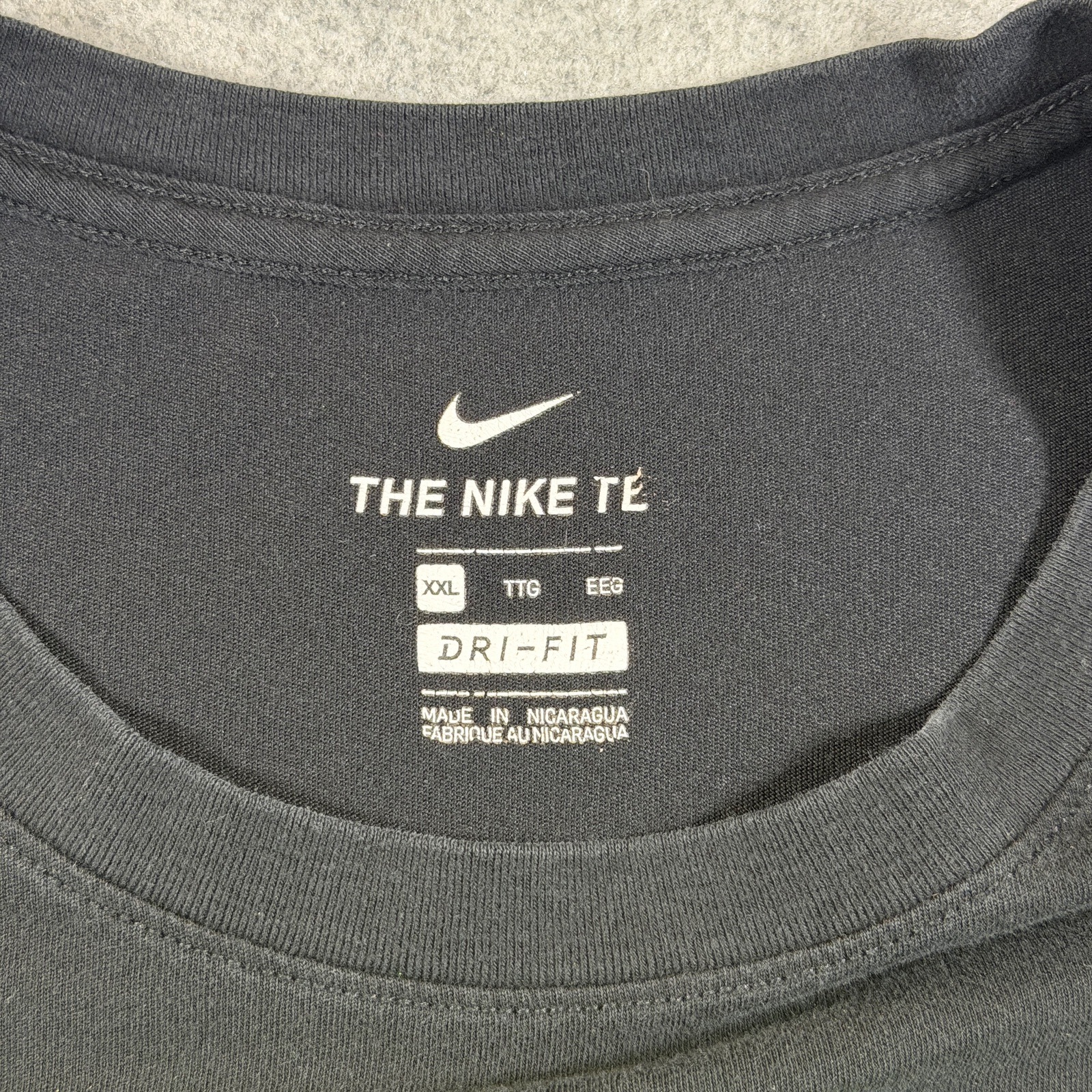 Nike The Nike Tee Long Sleeve Mens XXL Black Dri-FIT Lime Green Swoosh Graphic thumbnail 5