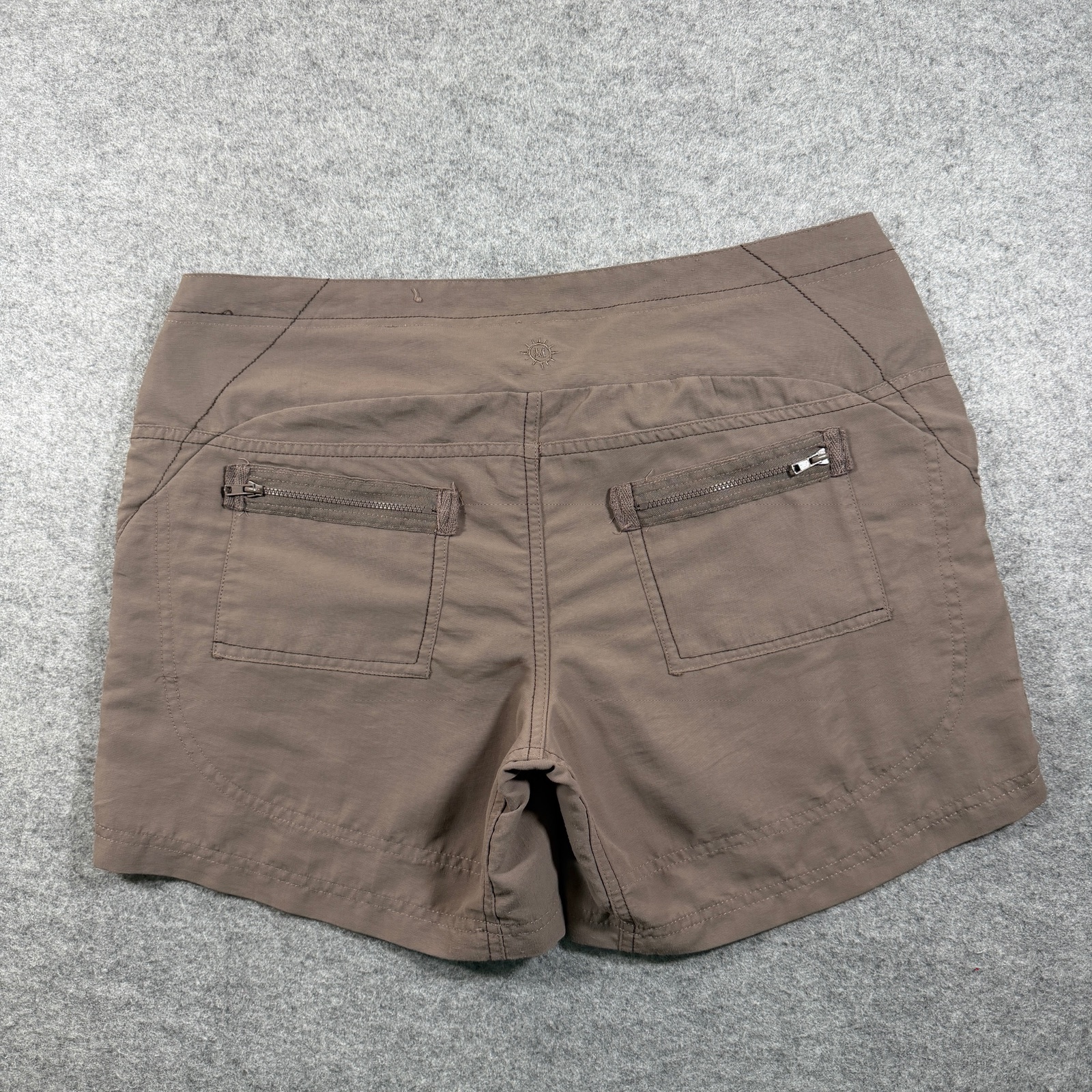 Magellan Cargo Shorts Womens 10 Taupe Brown Snap and Zip Pockets Hiking Outdoor thumbnail 2