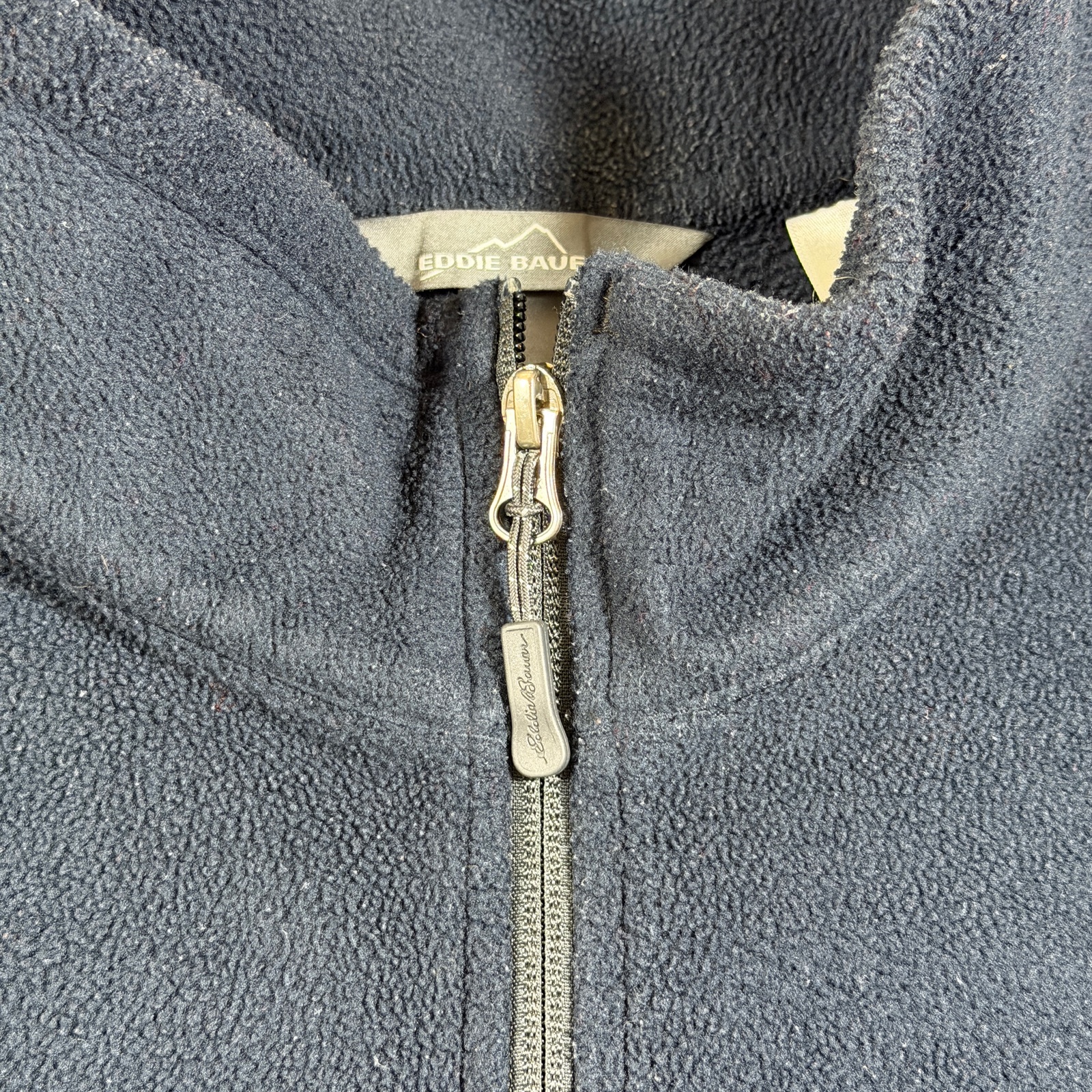 Eddie Bauer Fleece Vest Mens 2XL Navy Full Zip Outdoor Hiking Camping Pockets thumbnail 4