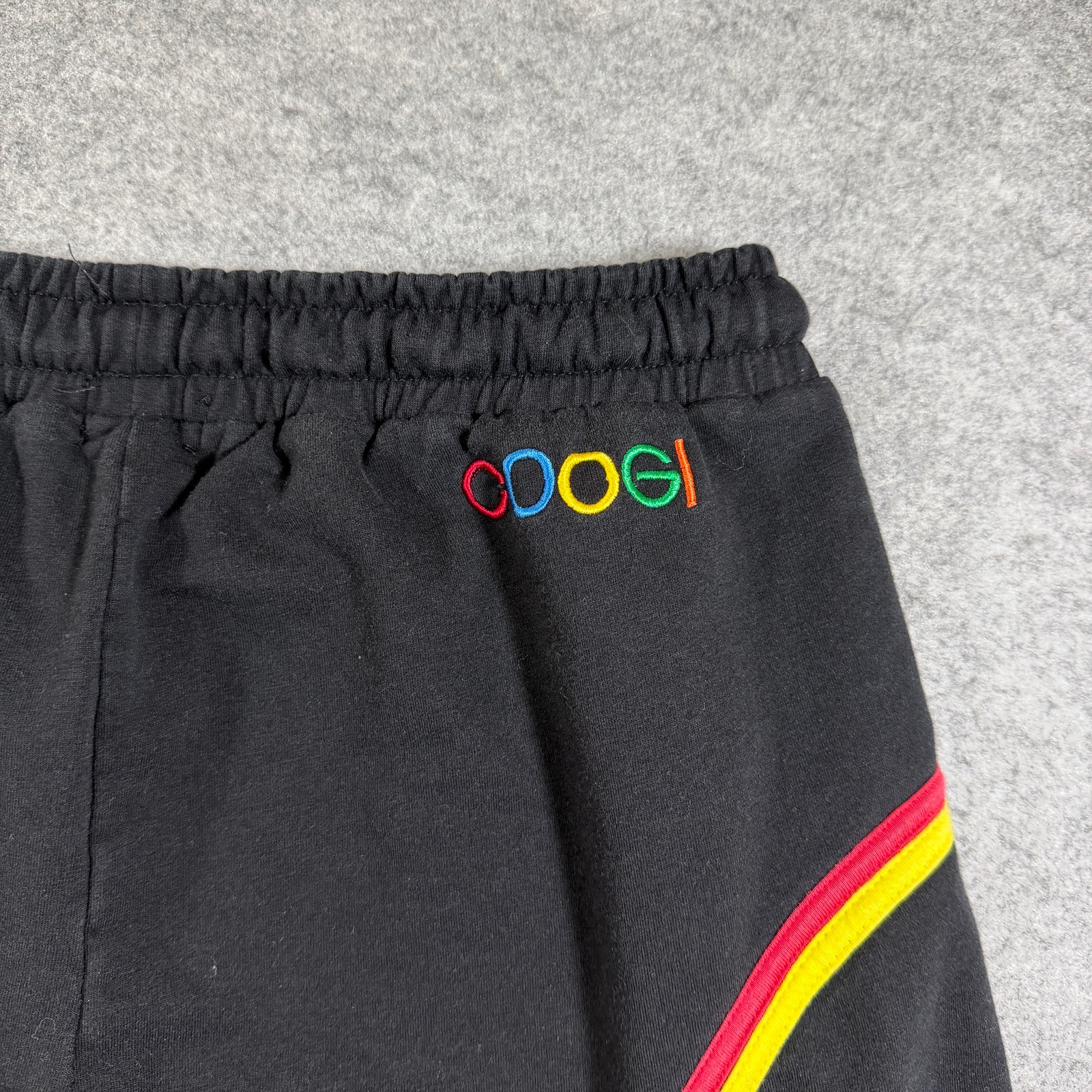Coogi Y2K Capri Sweatpants Womens L Black Red Yellow Stripe Embroidered Casual thumbnail 5