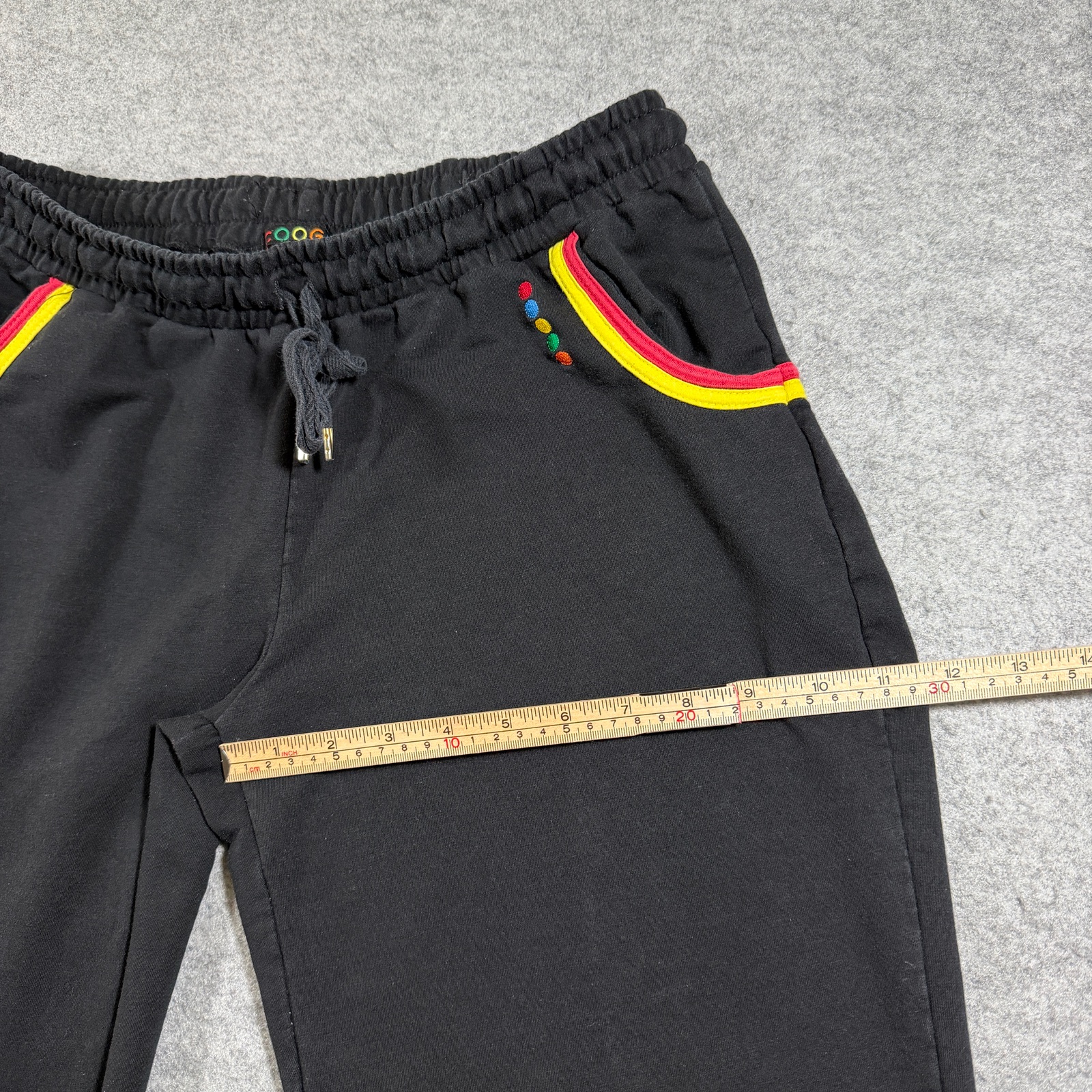 Coogi Y2K Capri Sweatpants Womens L Black Red Yellow Stripe Embroidered Casual thumbnail 8