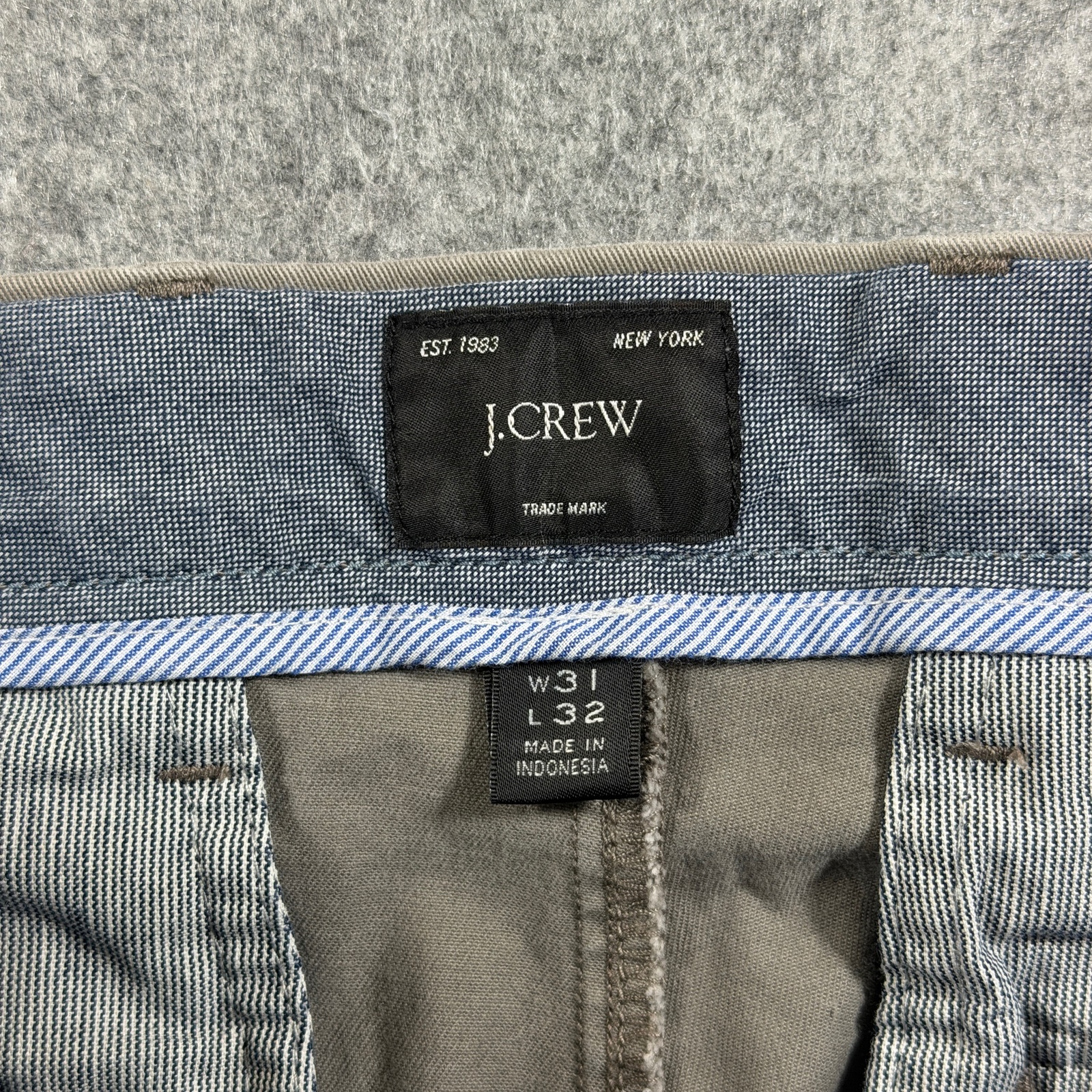 J. Crew Chino Pants Mens 31x32 Khaki Slim Fit Flat Front Cuffed Preppy Casual thumbnail 3
