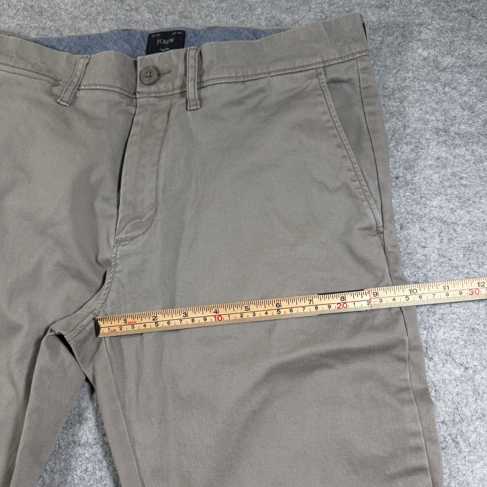 J. Crew Chino Pants Mens 31x32 Khaki Slim Fit Flat Front Cuffed Preppy Casual thumbnail 7