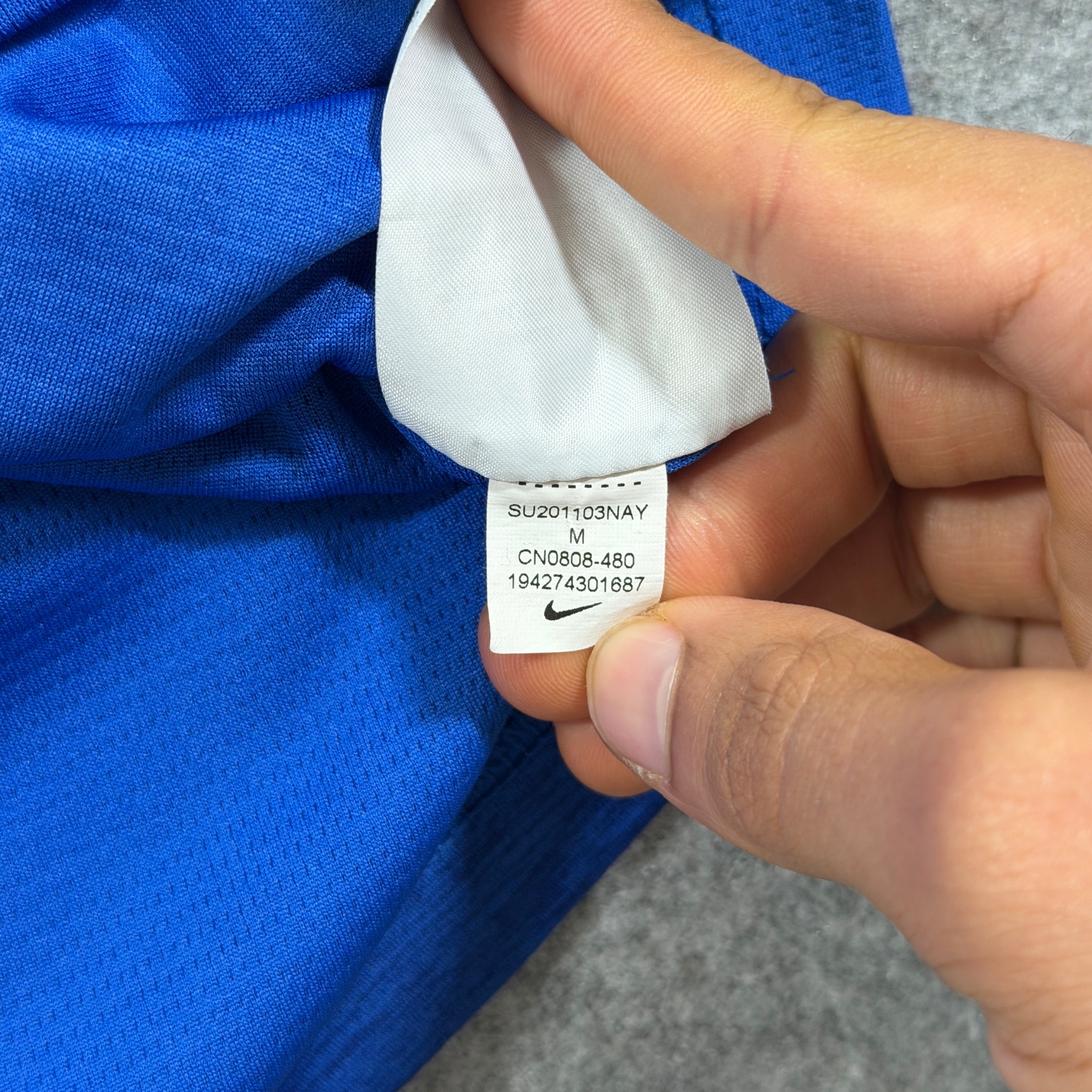 Nike Dri-Fit NCAA T-Shirt Mens M Blue Kentucky Wildcats Running Moisture Wicking thumbnail 12