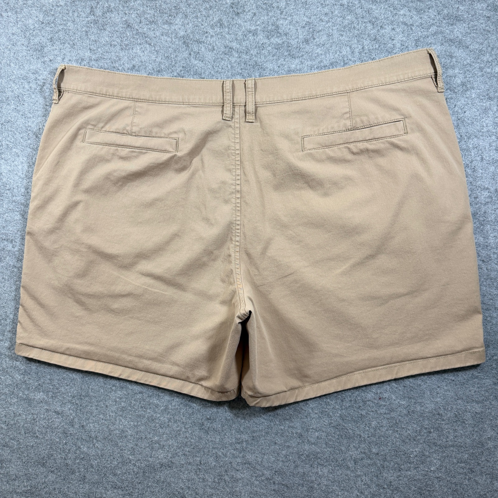 L.L.Bean Chino Shorts Mens 44 Khaki Stretch Flat Front Classic Fit Casual Preppy thumbnail 2