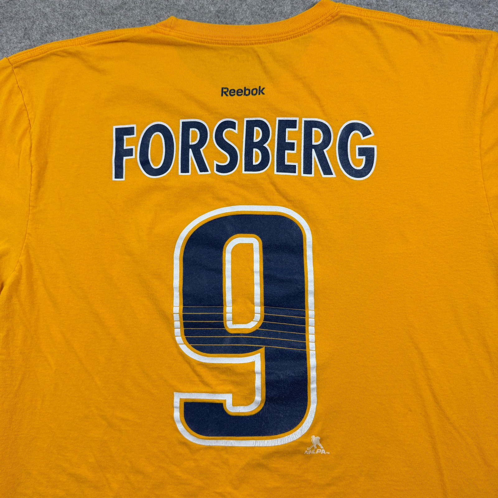 Reebok Nashville Predators T Shirt Mens XL Gold NHL Logo Graphic Hockey Forsberg thumbnail 4