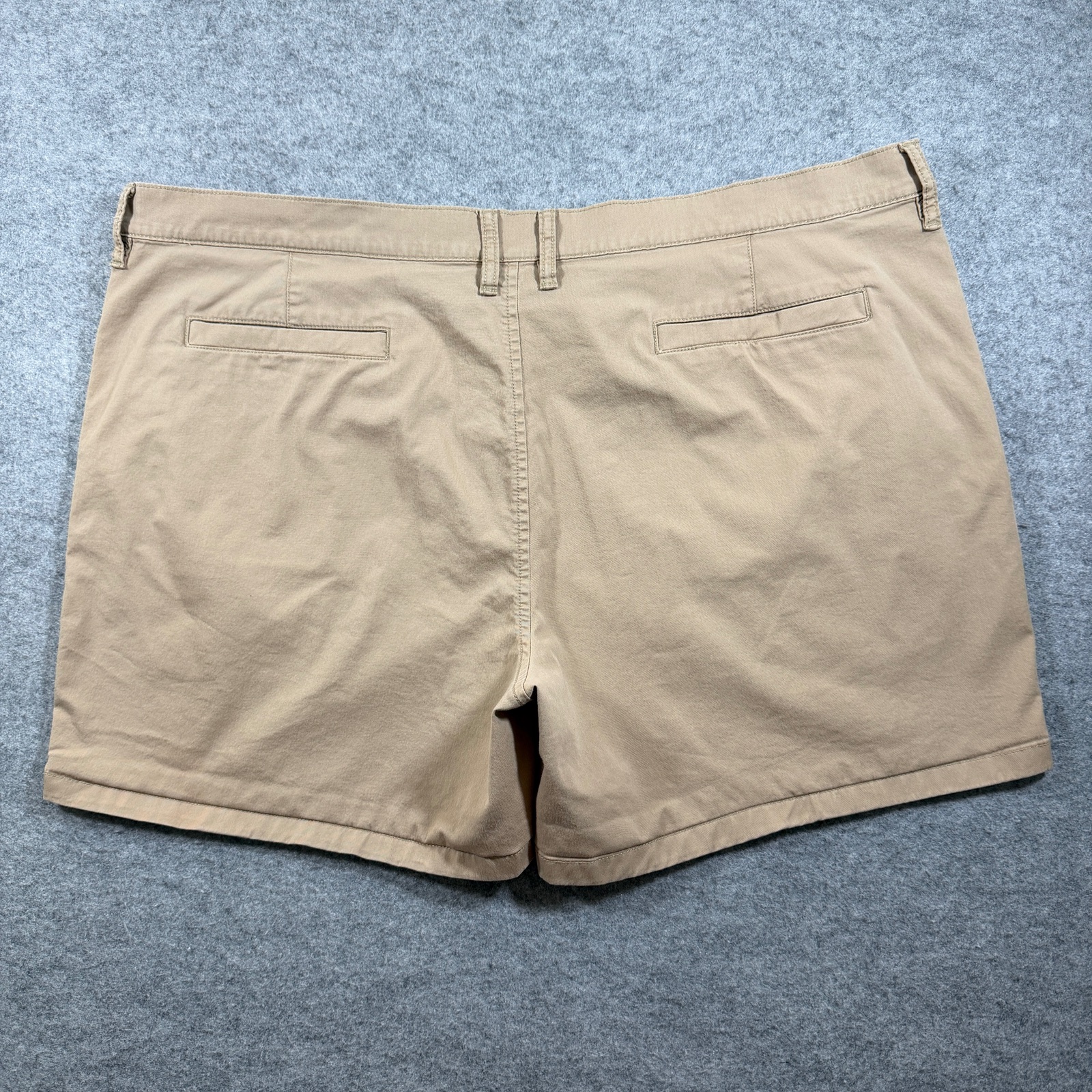 L.L.Bean Chino Shorts Mens 44W Khaki Stretch Flat Front Casual Preppy Cotton thumbnail 2