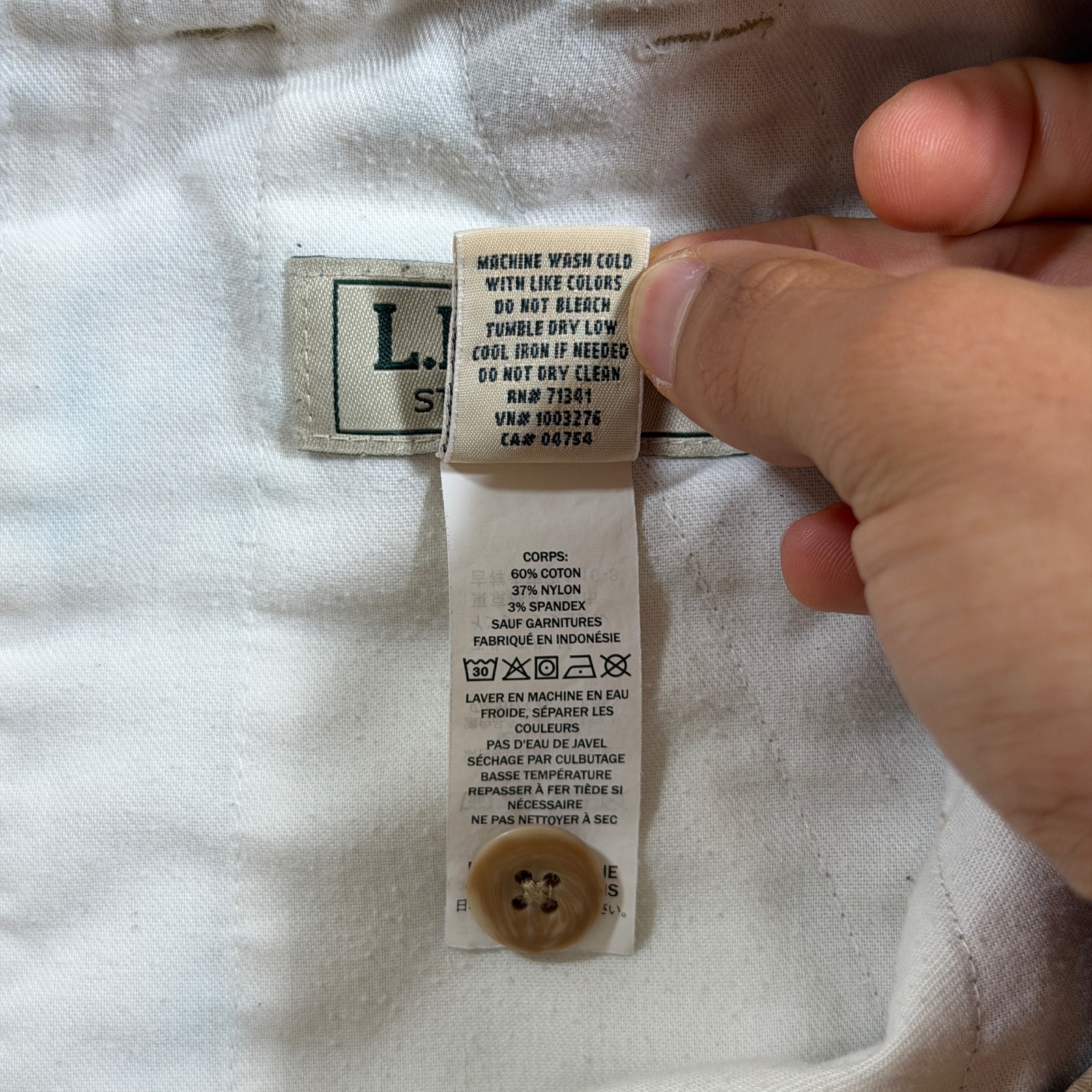 L.L.Bean Chino Shorts Mens 44W Khaki Stretch Flat Front Casual Preppy Cotton thumbnail 8