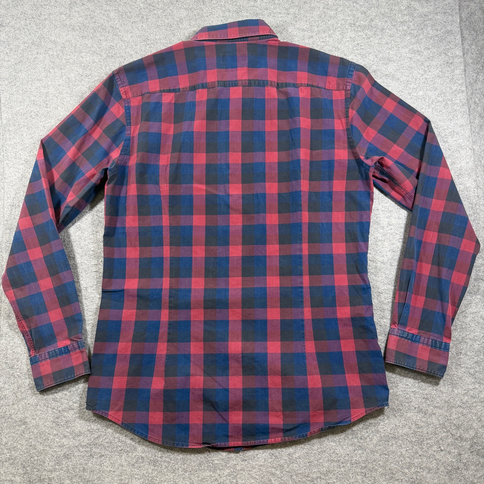 Hugo Boss Button Down Shirt Mens L Red Navy Plaid Slim Fit Long Sleeve Cotton thumbnail 2