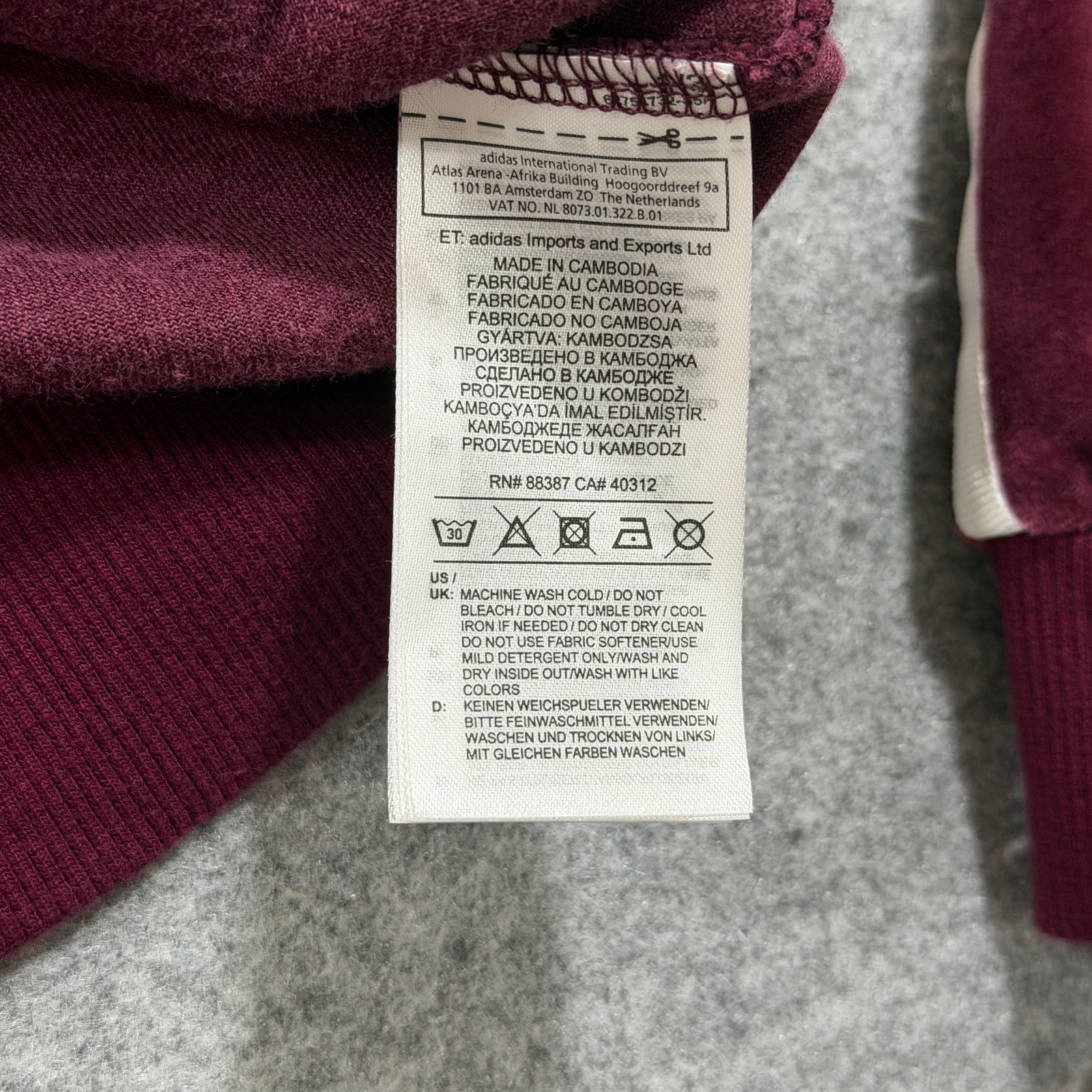Adidas Trefoil Hoodie Womens S Maroon Velour Cropped Fit Hooded Streetwear thumbnail 9