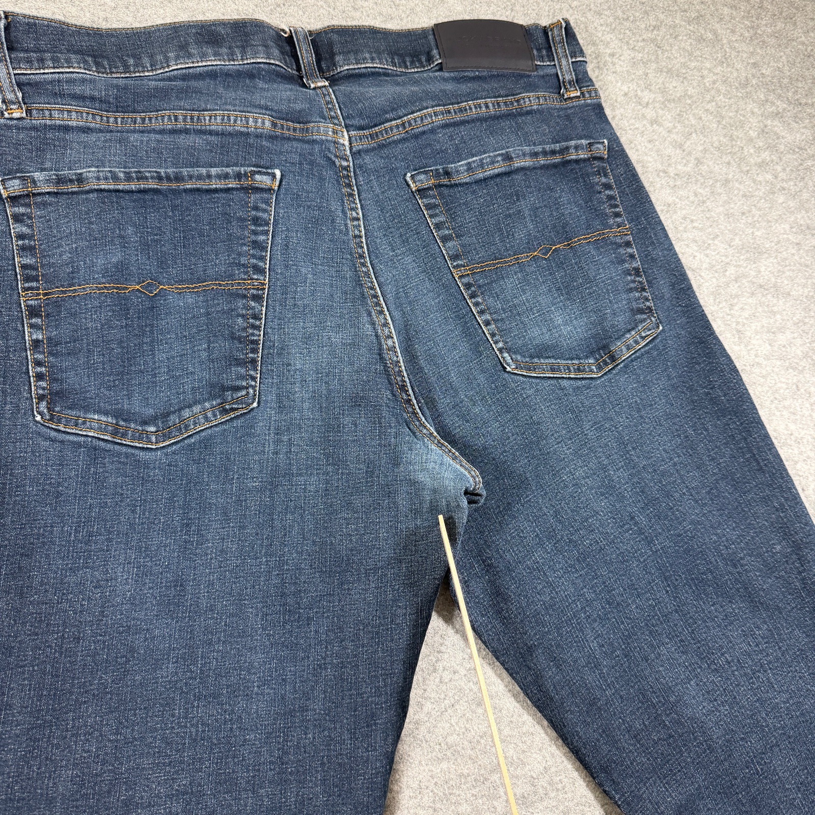 Lucky Brand 221 Straight Jeans Mens 36x32 Dark Blue Wash Stretch Denim Straight thumbnail 5
