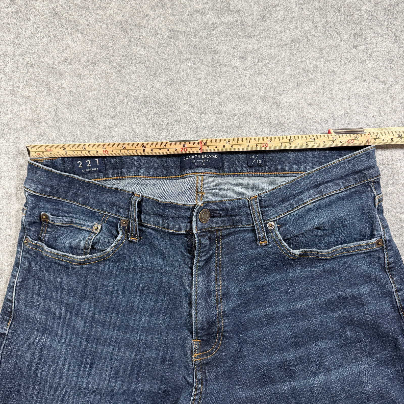Lucky Brand 221 Straight Jeans Mens 36x32 Dark Blue Wash Stretch Denim Straight thumbnail 6
