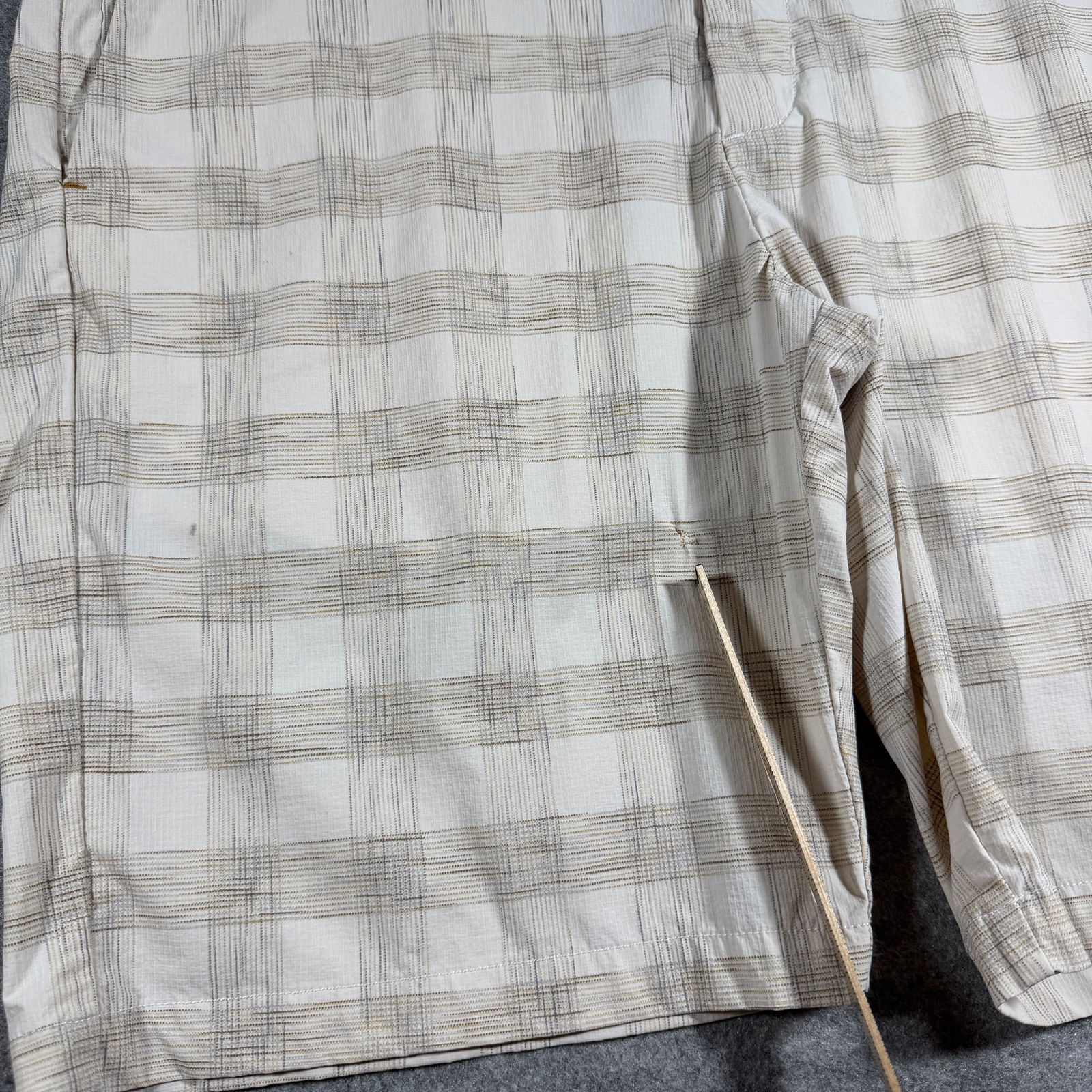 Tommy Bahama Golf Shorts Mens 36 Cream Plaid Flat Front Preppy Zip Pockets thumbnail 3