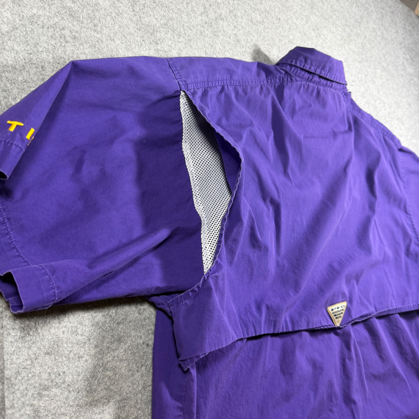 Columbia PFG LSU Tigers Fishing Shirt Mens L Purple Vented NCAA SEC Football thumbnail 6