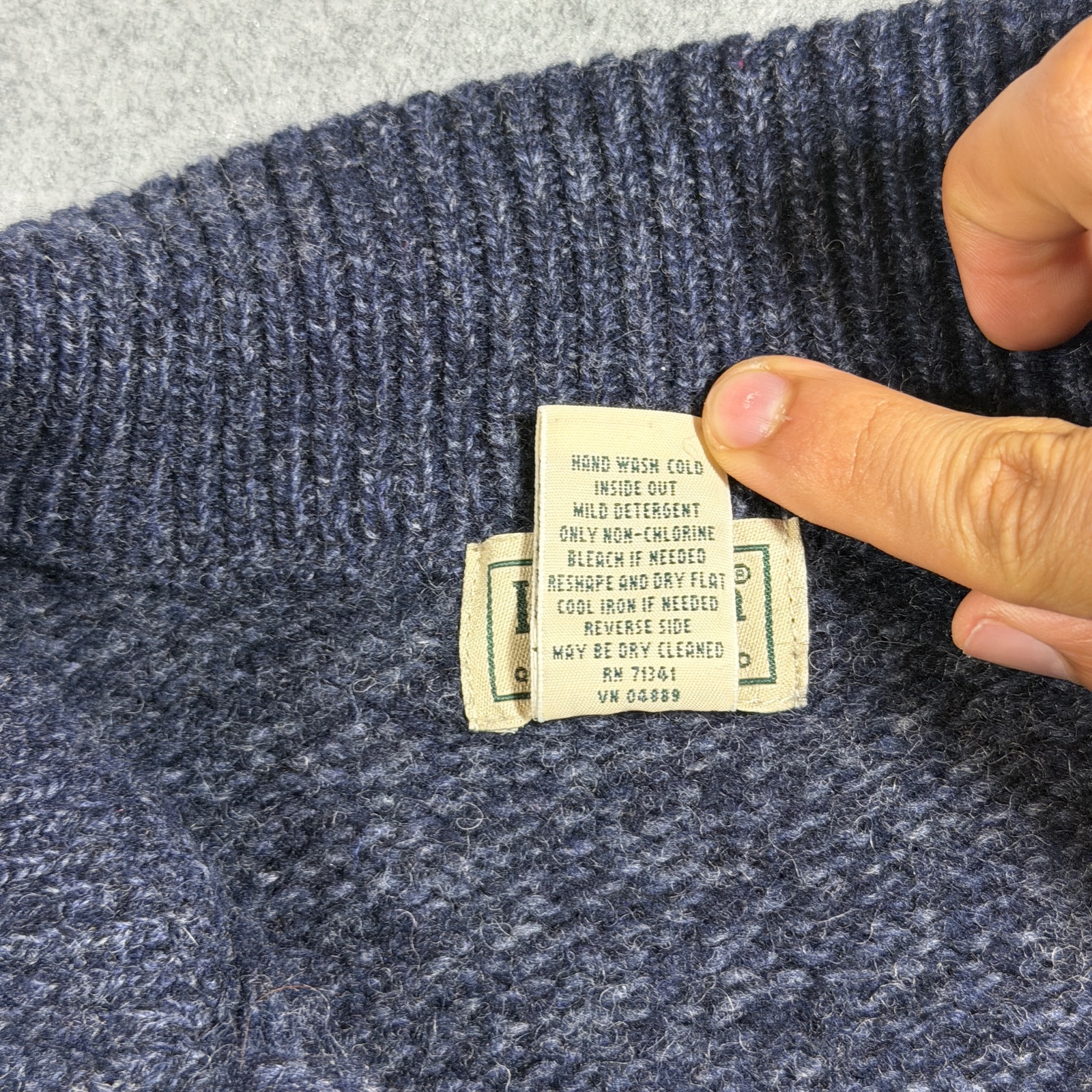L.L.Bean Lambs Wool Sweater Mens XL Navy Heather Button Johnny Collar Preppy thumbnail 4