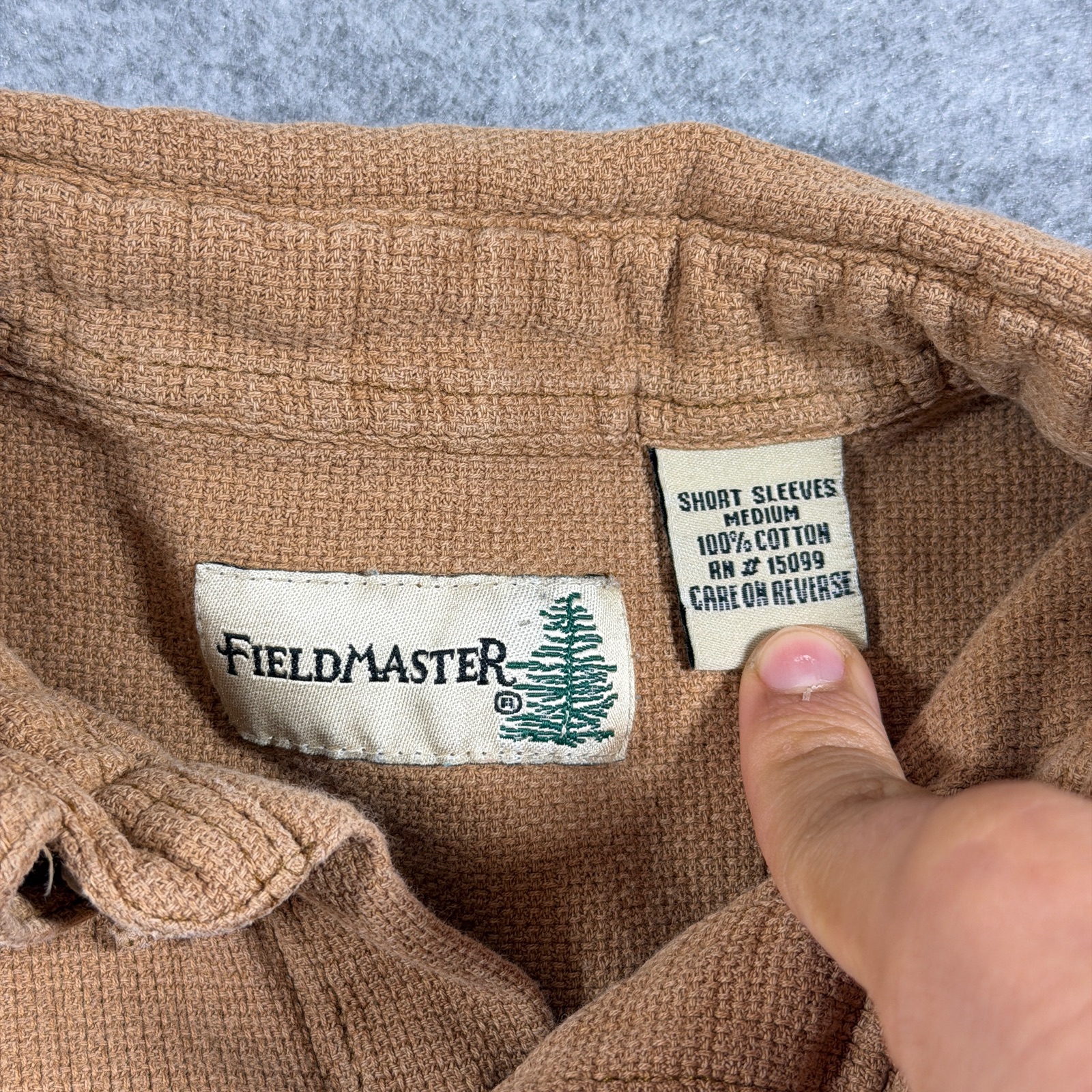 FieldMaster Vintage Textured Knit Shirt Mens M Tan Short Sleeve Button Up Pocket thumbnail 3