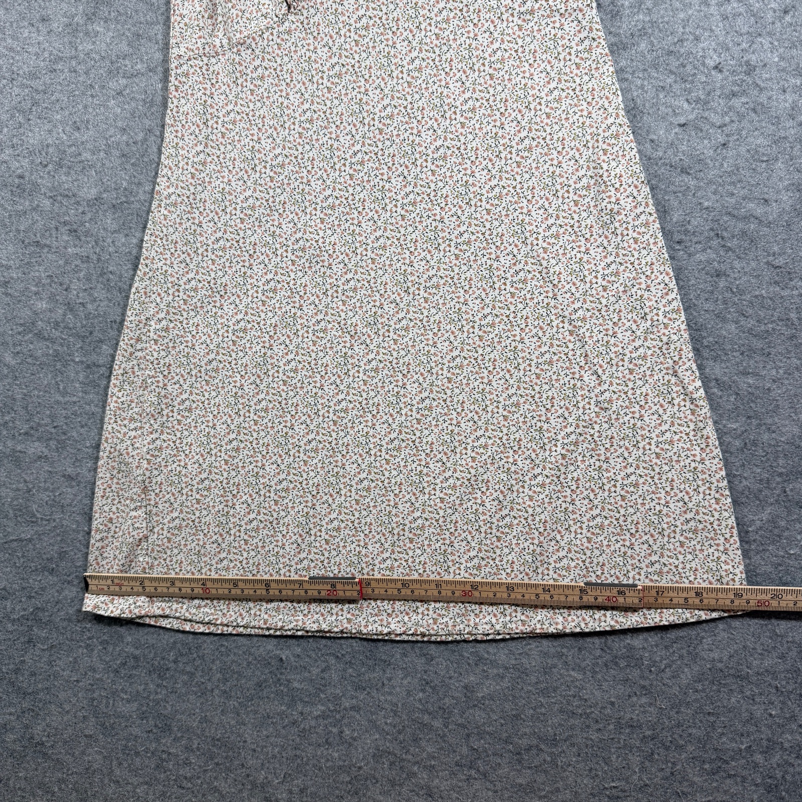 Brandy Melville Dress One Size Cream Floral Print V-Neck Sundress Boho thumbnail 9