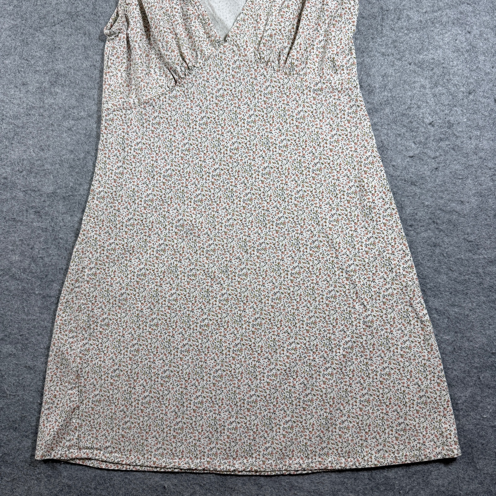 Brandy Melville Dress One Size Cream Floral Print V-Neck Sundress Boho thumbnail 10