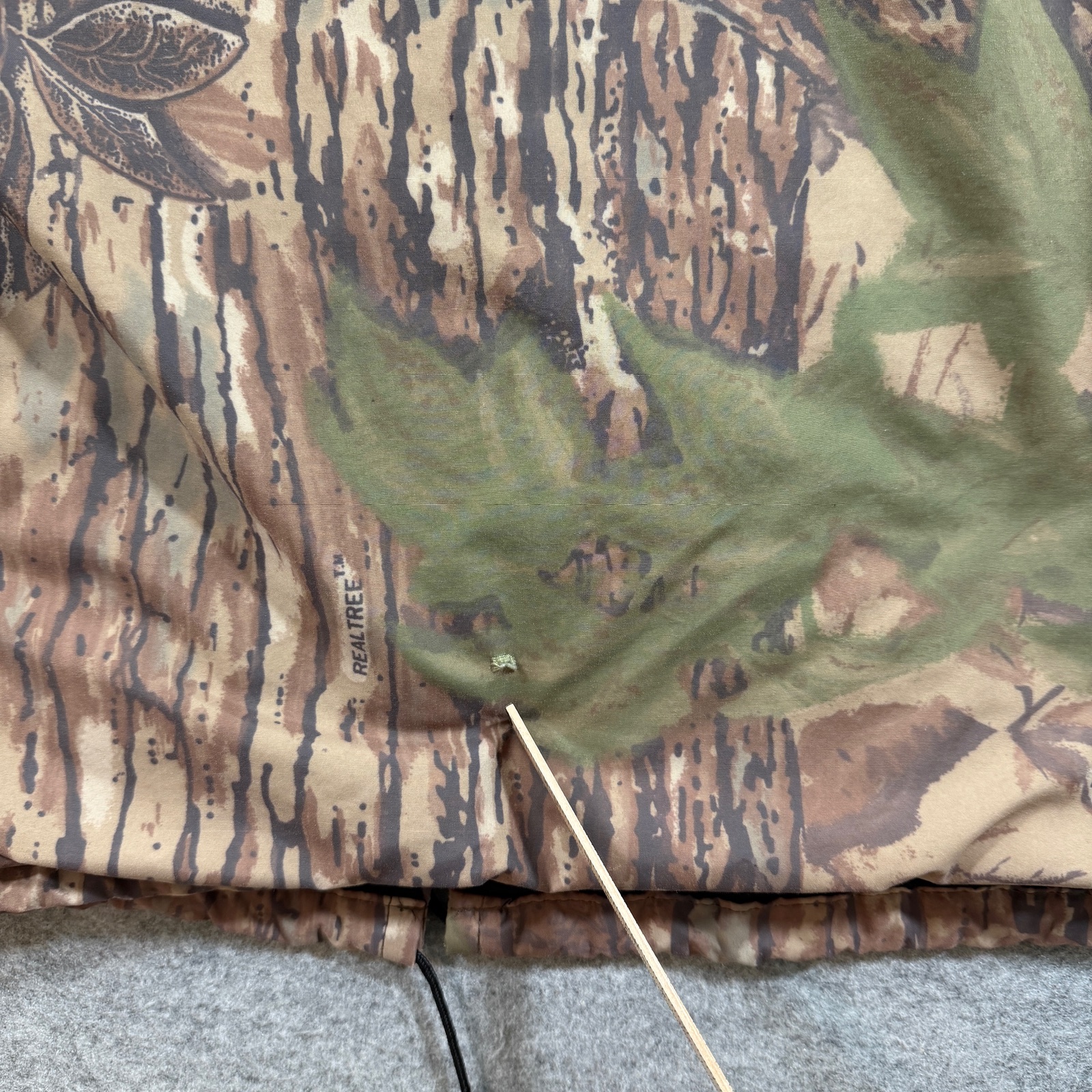 VTG Walls Water-Pruf Camo Jacket Mens L Realtree Hooded Full Zip Hunting Outdoor thumbnail 3