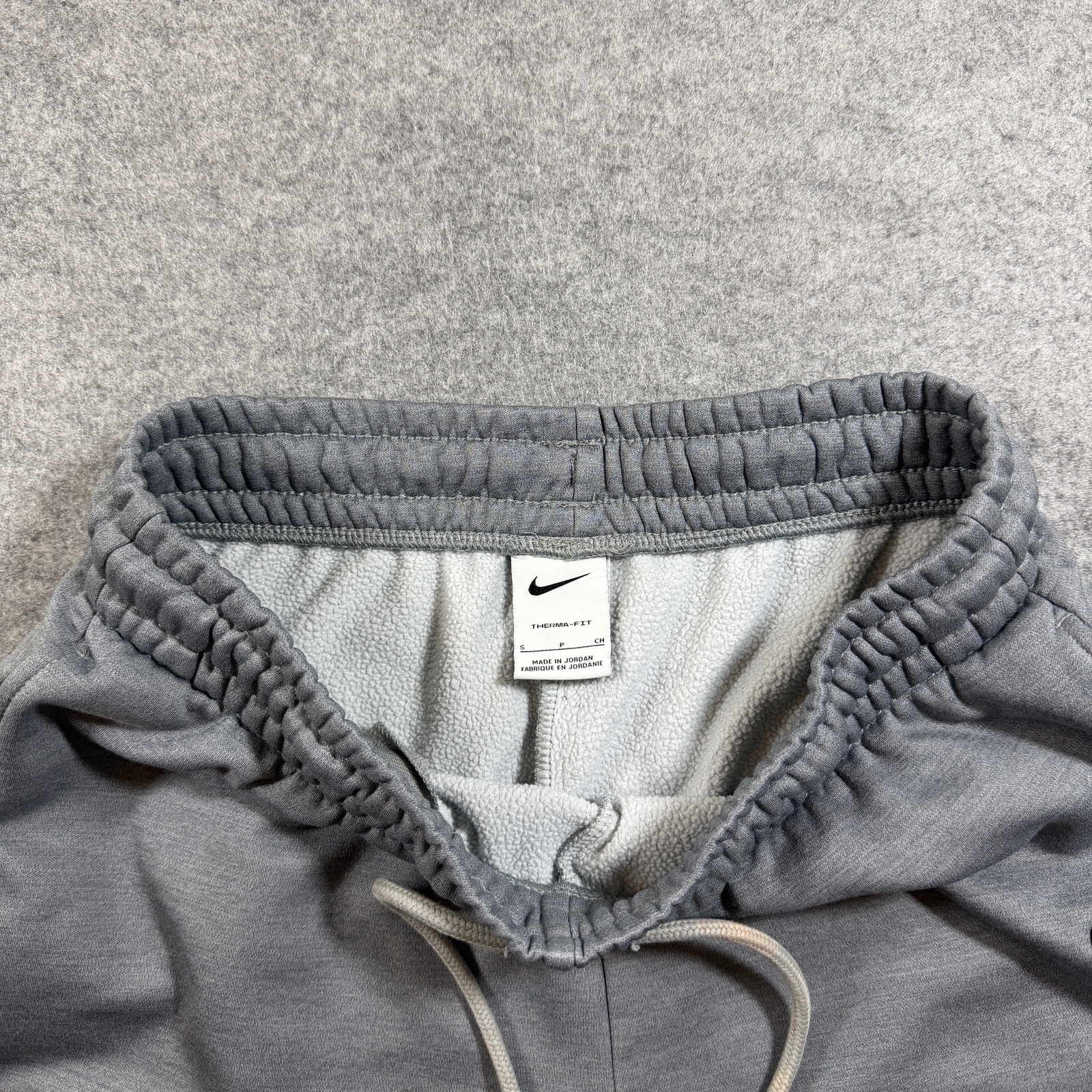 Nike Therma-FIT Sweatpants Mens S Gray Fleece Lined Joggers Running Training thumbnail 3