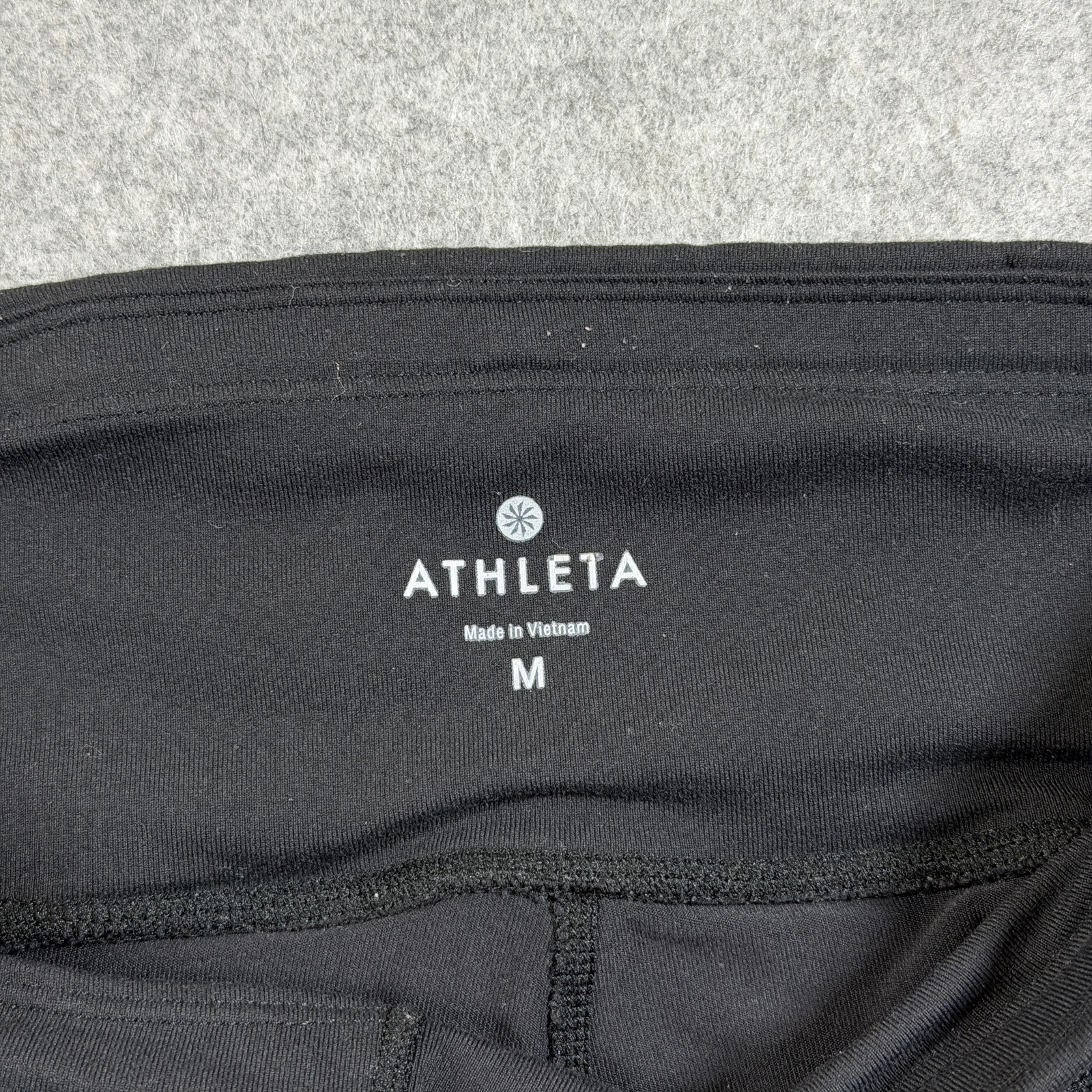 Athleta Leggings Womens M Black Mesh Panel Zip Pocket Ankle Running Workout thumbnail 3