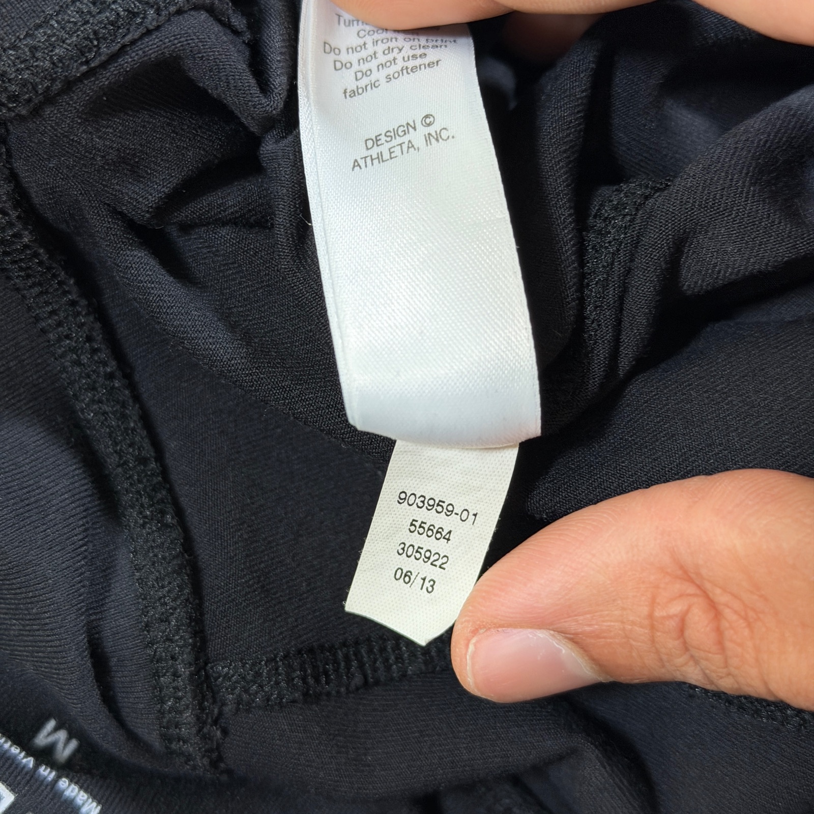 Athleta Leggings Womens M Black Mesh Panel Zip Pocket Ankle Running Workout thumbnail 13