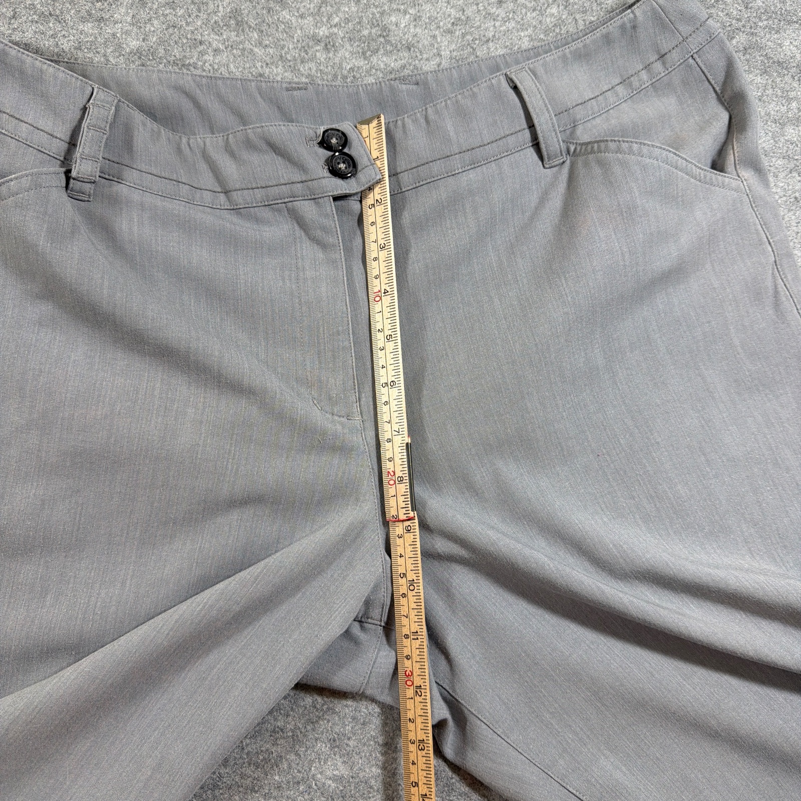 Callaway Bermuda Shorts Womens 12 Gray Golf Flat Front Zip Pockets Lightweight thumbnail 9