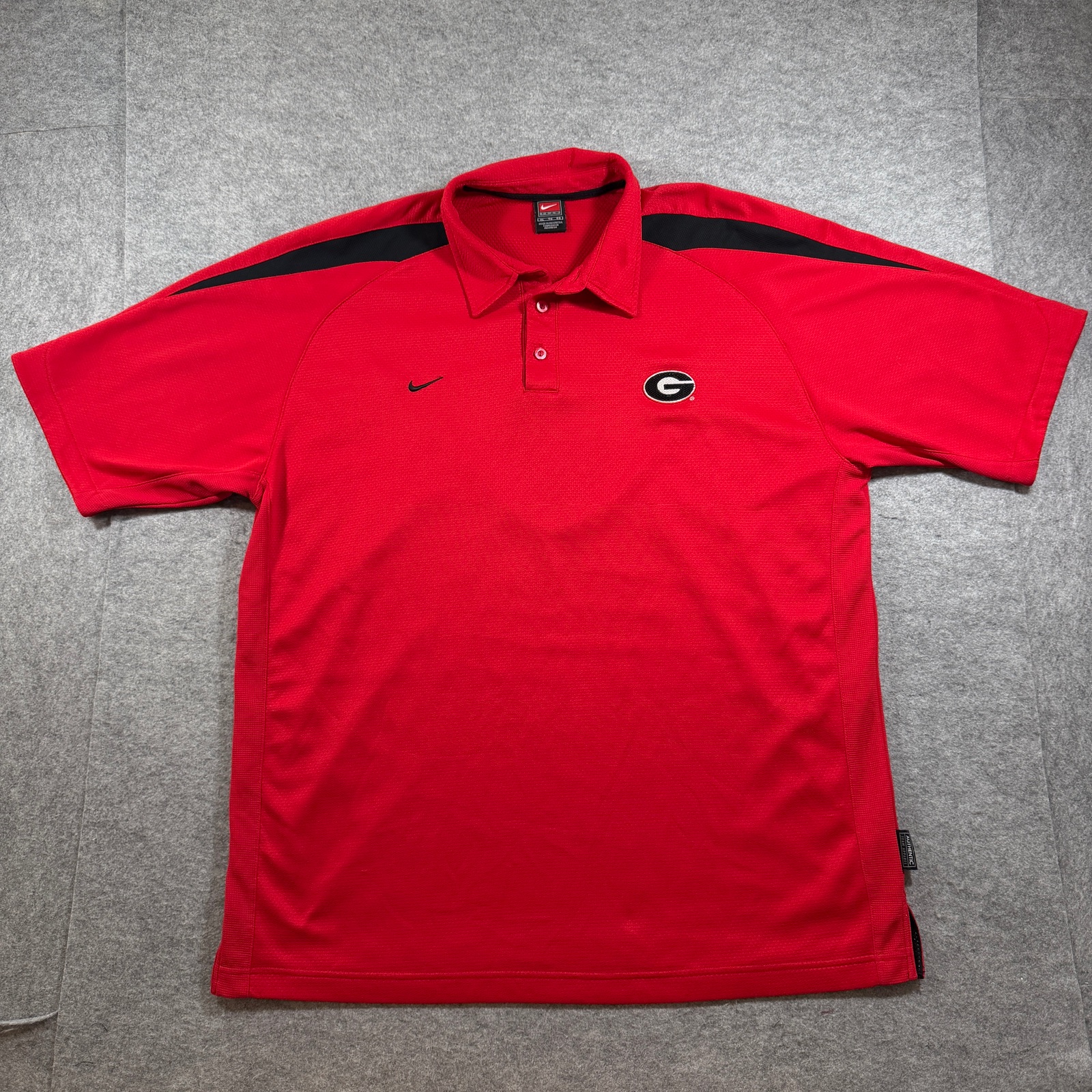 Nike Georgia Bulldogs Team Polo Mens XL Red Vintage Boxy Fit Breathable Fan Gear