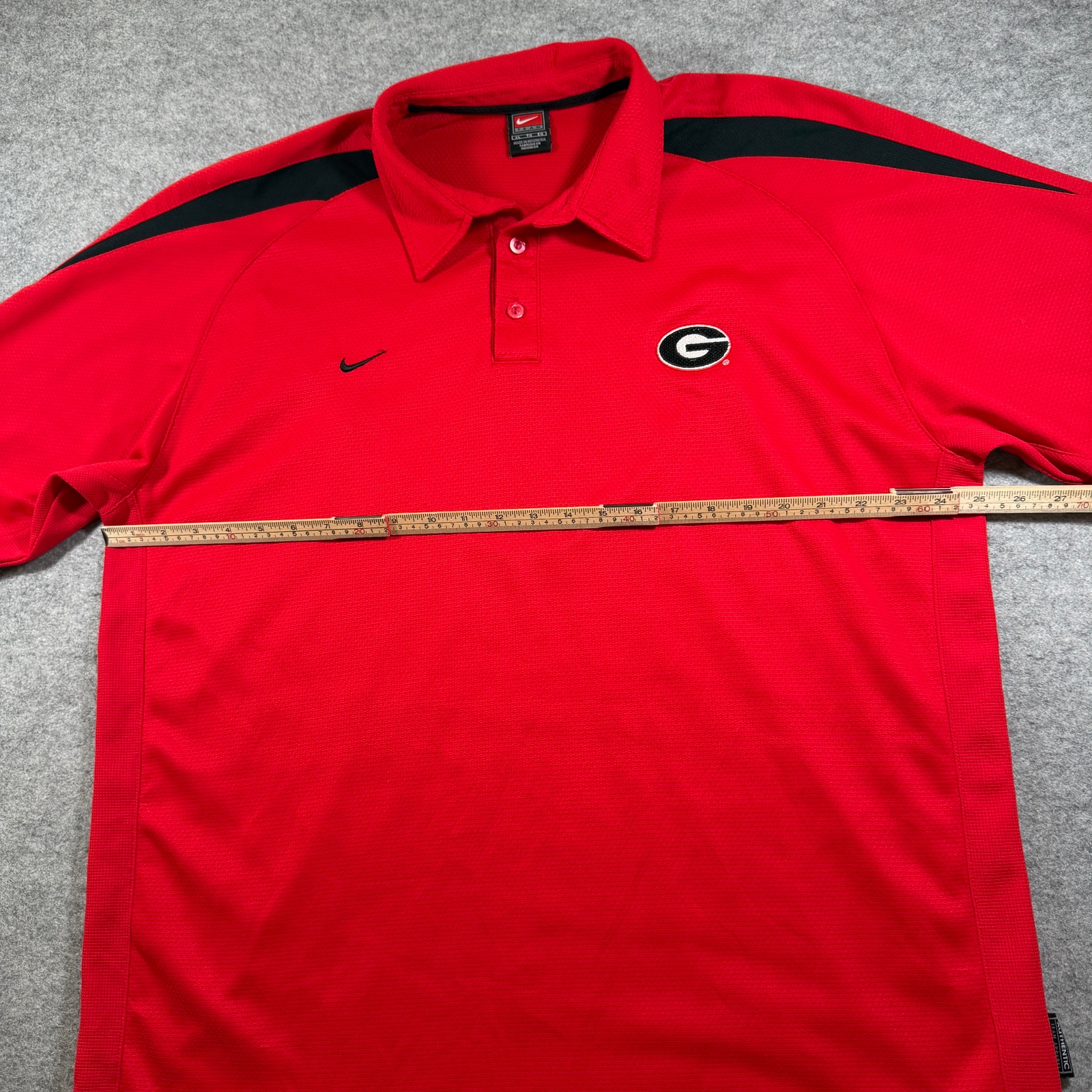 Nike Georgia Bulldogs Team Polo Mens XL Red Vintage Boxy Fit Breathable Fan Gear thumbnail 7