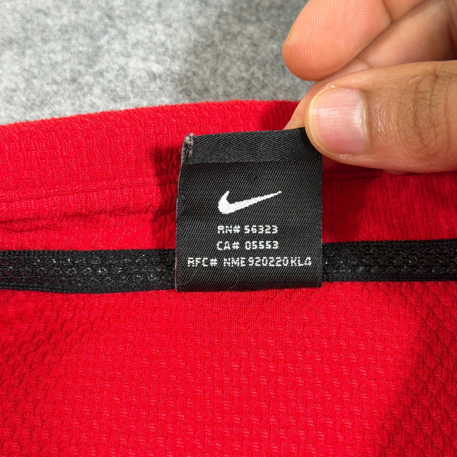 Nike Georgia Bulldogs Team Polo Mens XL Red Vintage Boxy Fit Breathable Fan Gear thumbnail 8