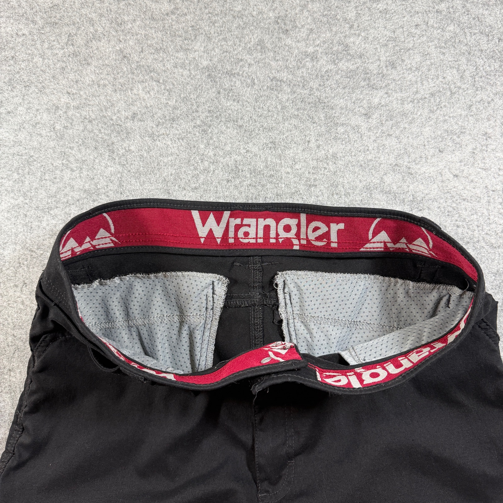 Wrangler ATG Utility Pants Mens 30x30 Black Stretch Zip Pockets Hiking Workwear thumbnail 10