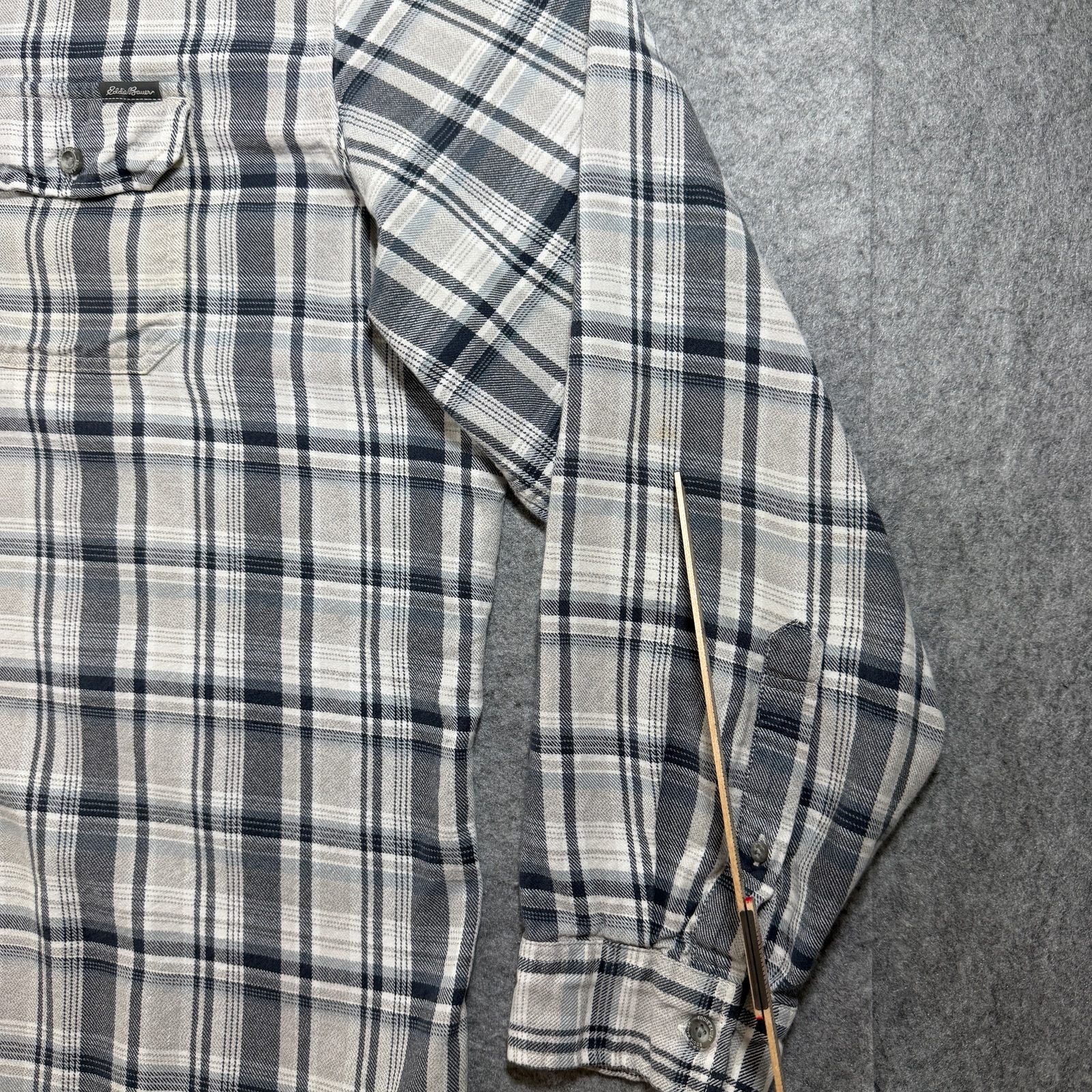 Eddie Bauer Flannel Shirt Mens XXL Gray Plaid Button Up Classic Fit Outdoor Work thumbnail 10