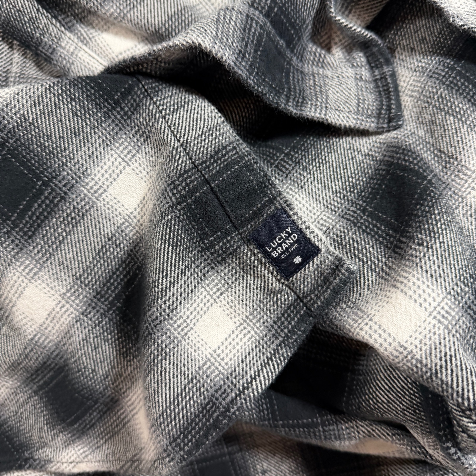 Lucky Brand Flannel Shirt Mens M Black White Buffalo Plaid Button Front Classic thumbnail 5
