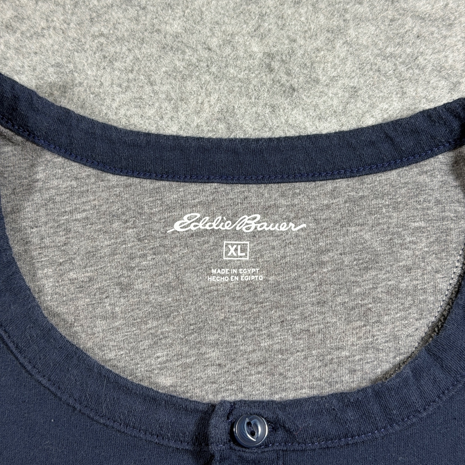 Eddie Bauer Legend Wash Henley Top Mens XL Navy 3 Button Crew Neck Classic Fit thumbnail 4