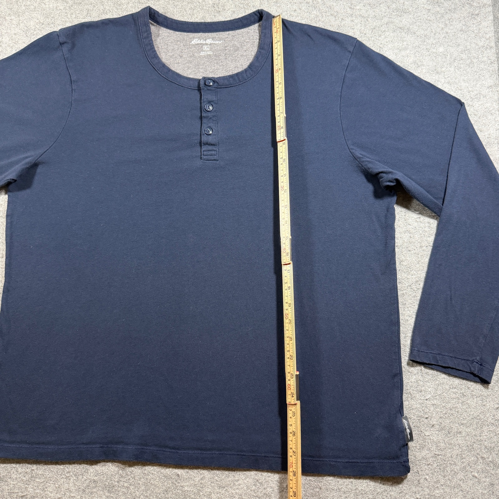 Eddie Bauer Legend Wash Henley Top Mens XL Navy 3 Button Crew Neck Classic Fit thumbnail 5