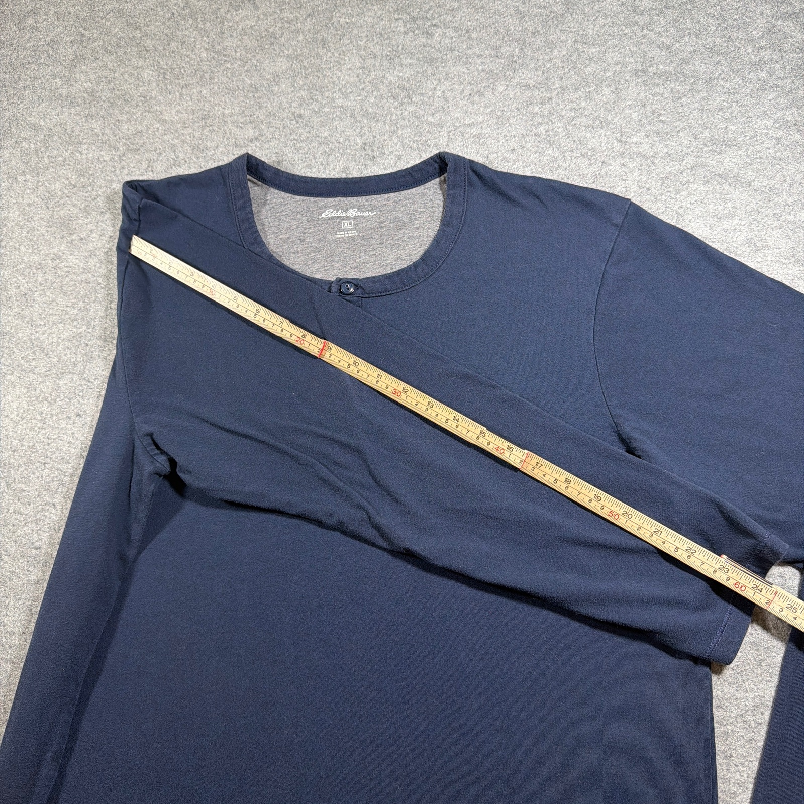 Eddie Bauer Legend Wash Henley Top Mens XL Navy 3 Button Crew Neck Classic Fit thumbnail 7