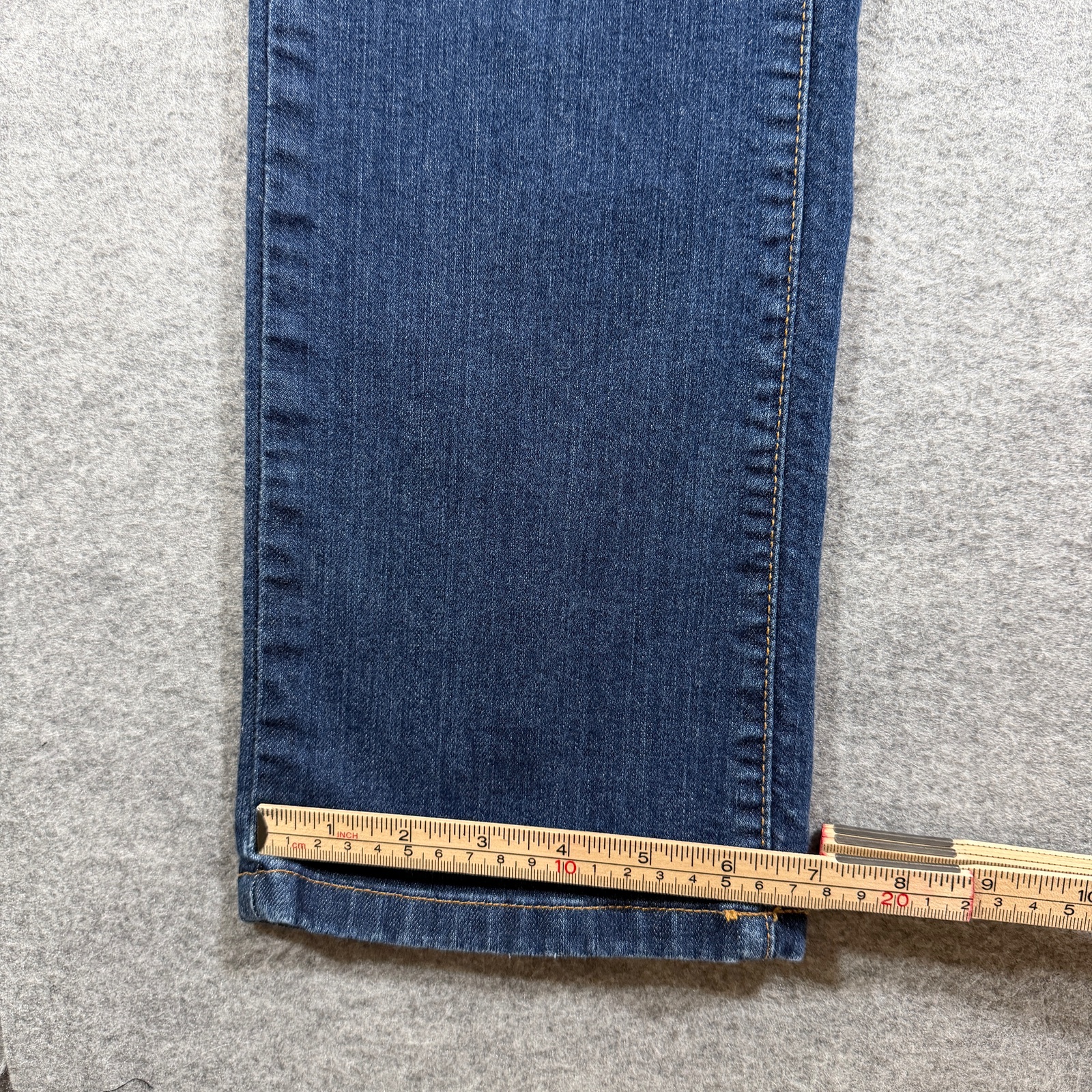 L.L.Bean Favorite Fit Jeans Womens 14 Dark Blue Wash Stretch Denim Classic Pants thumbnail 9