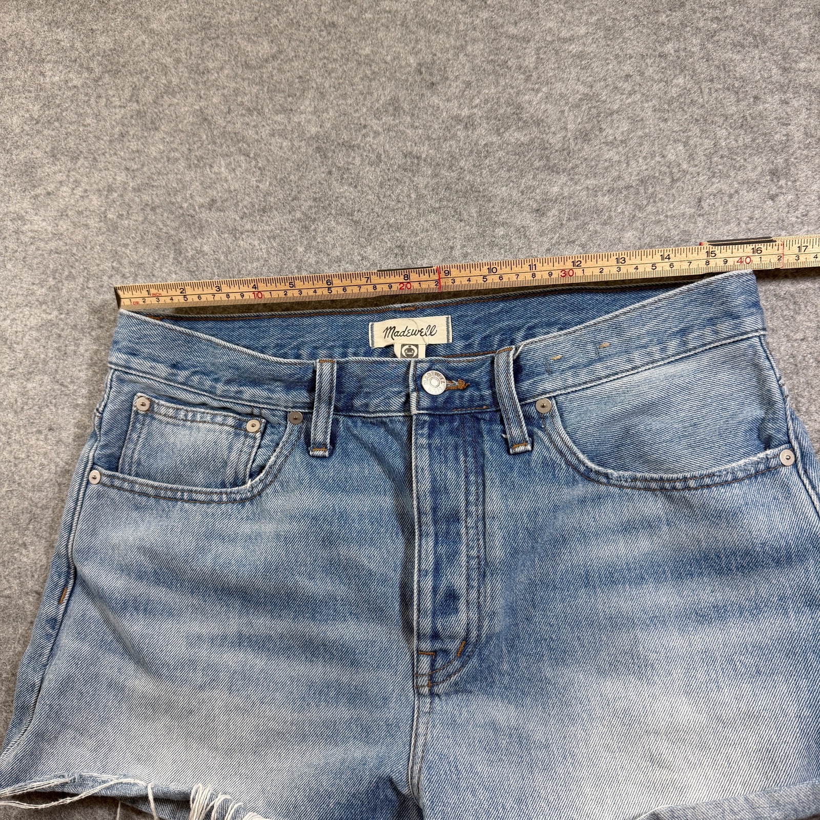 Madewell Denim Shorts Womens 29 Light Blue Cutoff Frayed Hem Button Fly Preppy thumbnail 5
