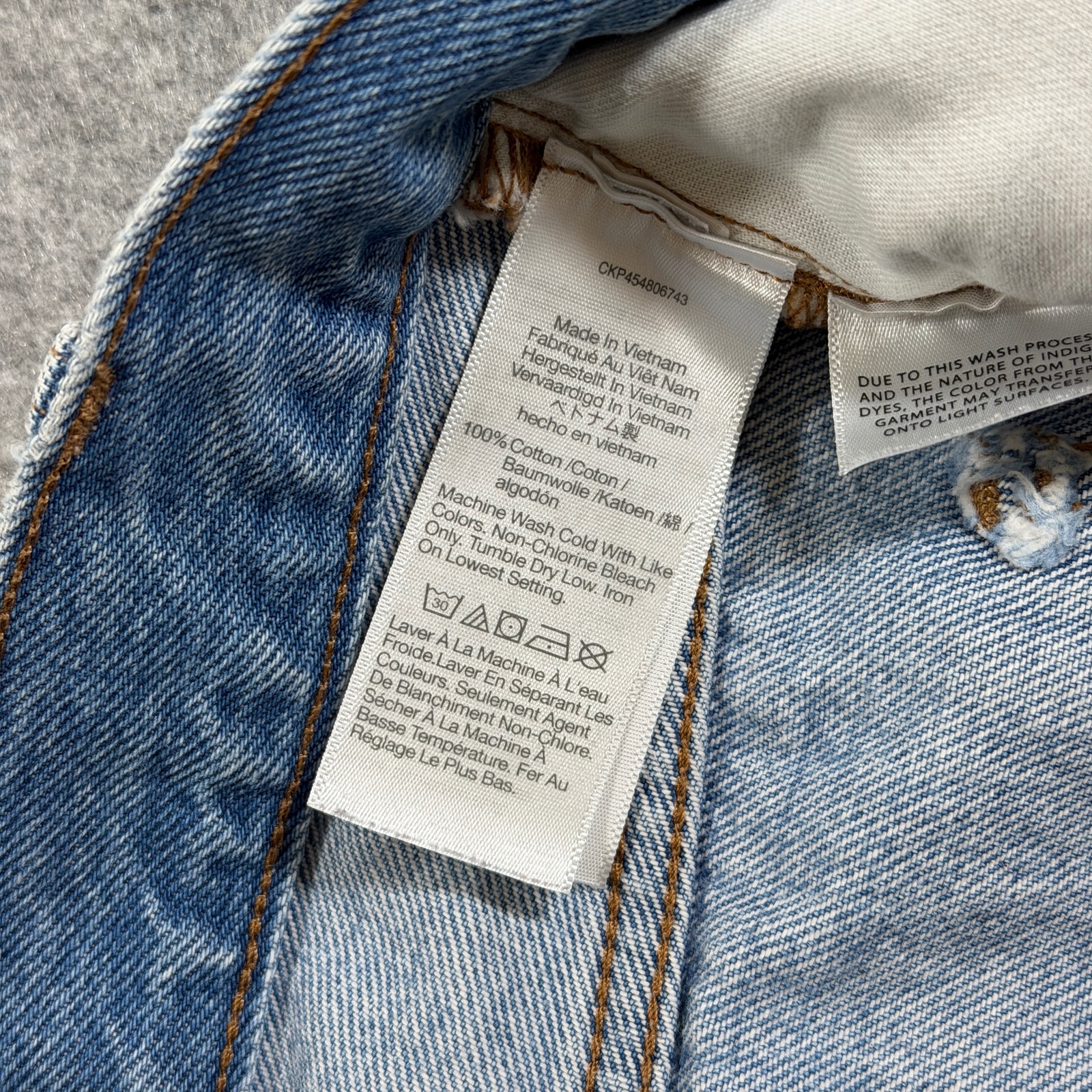 Madewell Denim Shorts Womens 29 Light Blue Cutoff Frayed Hem Button Fly Preppy thumbnail 9