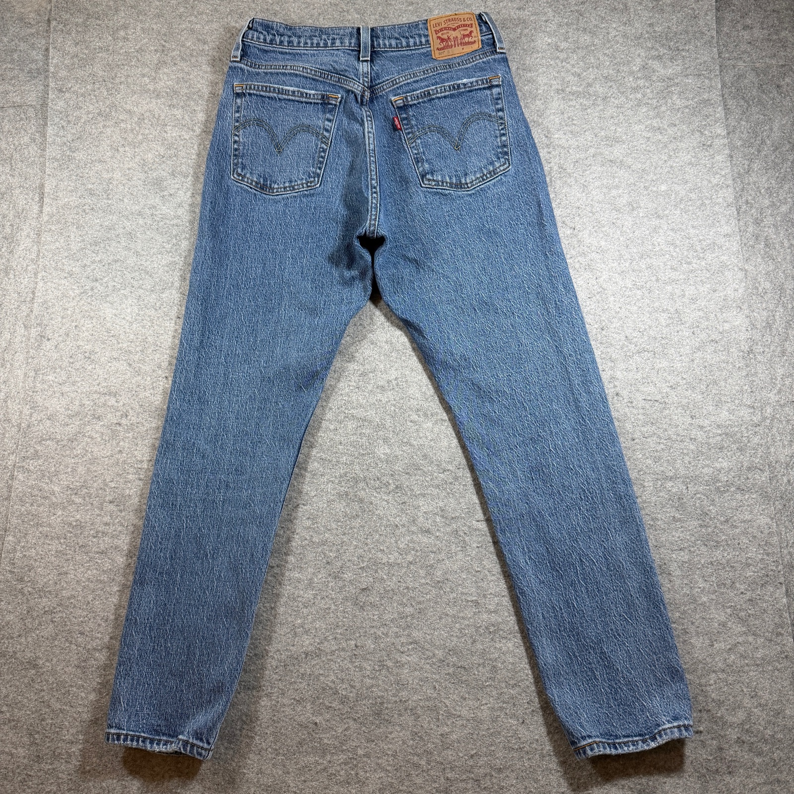 Levi's 501 Skinny Jeans Womens 27x28 Medium Wash Stretch Denim Red Tab thumbnail 2