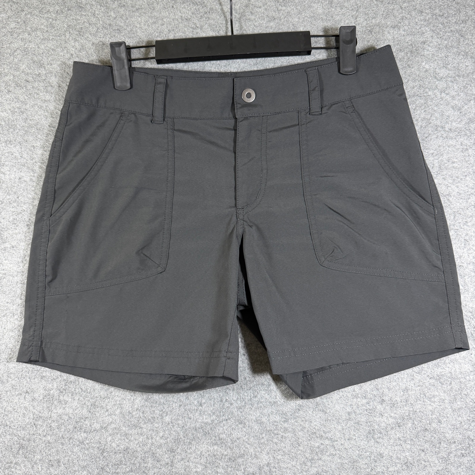 Columbia Omni-Shield Shorts Womens 6 Charcoal Gray Flap Pockets Outdoor Golf thumbnail 2