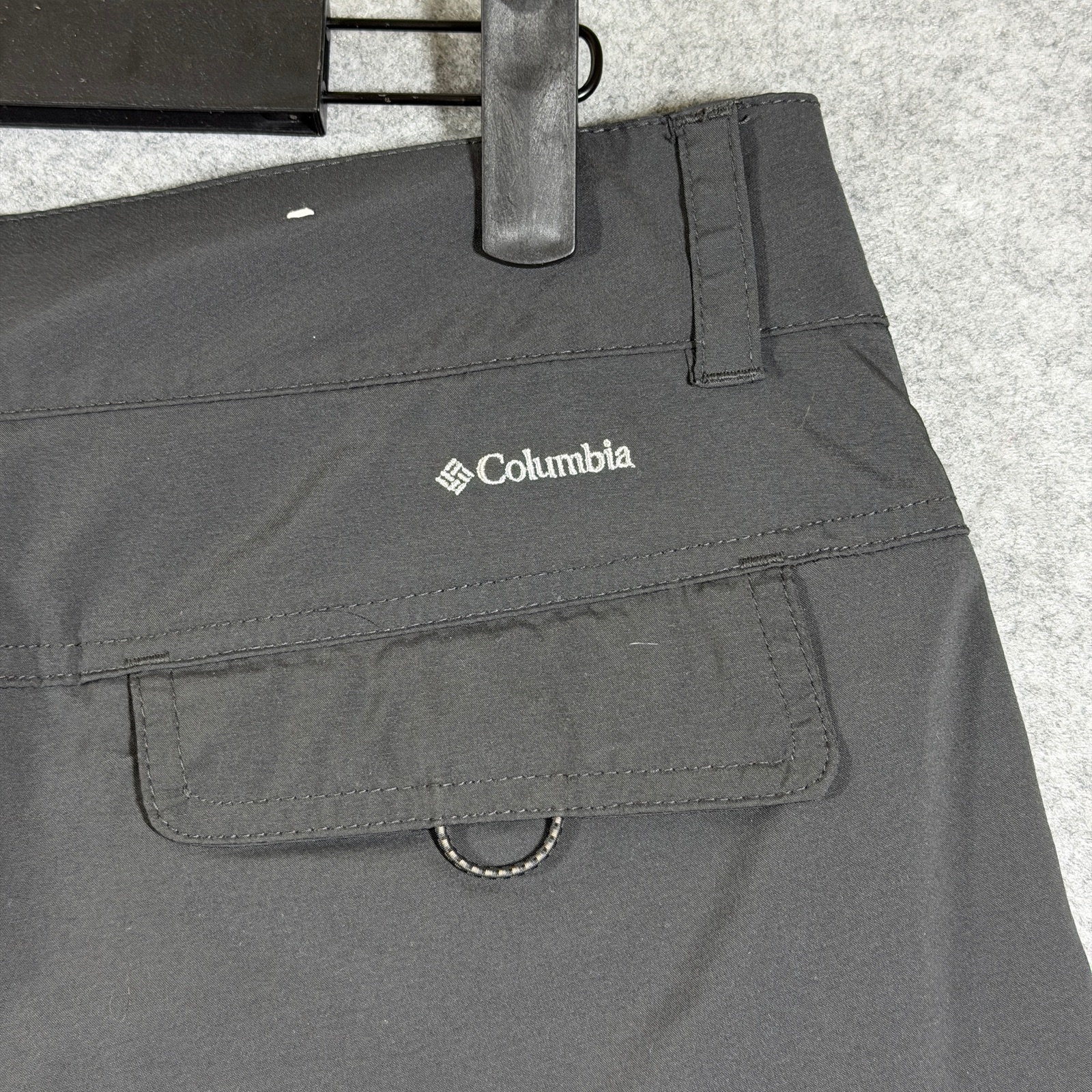 Columbia Omni-Shield Shorts Womens 6 Charcoal Gray Flap Pockets Outdoor Golf thumbnail 4