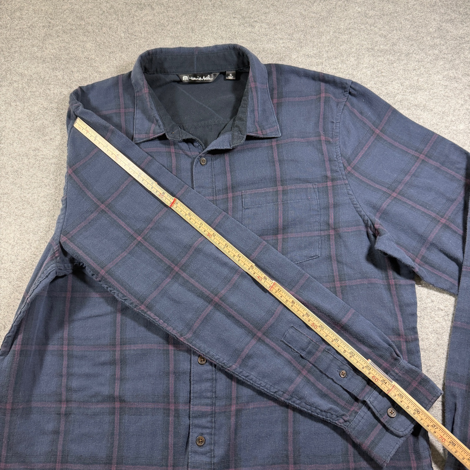 Travis Mathew Button Down Shirt Mens XL Navy Plaid Golf Classic Fit Cotton thumbnail 8