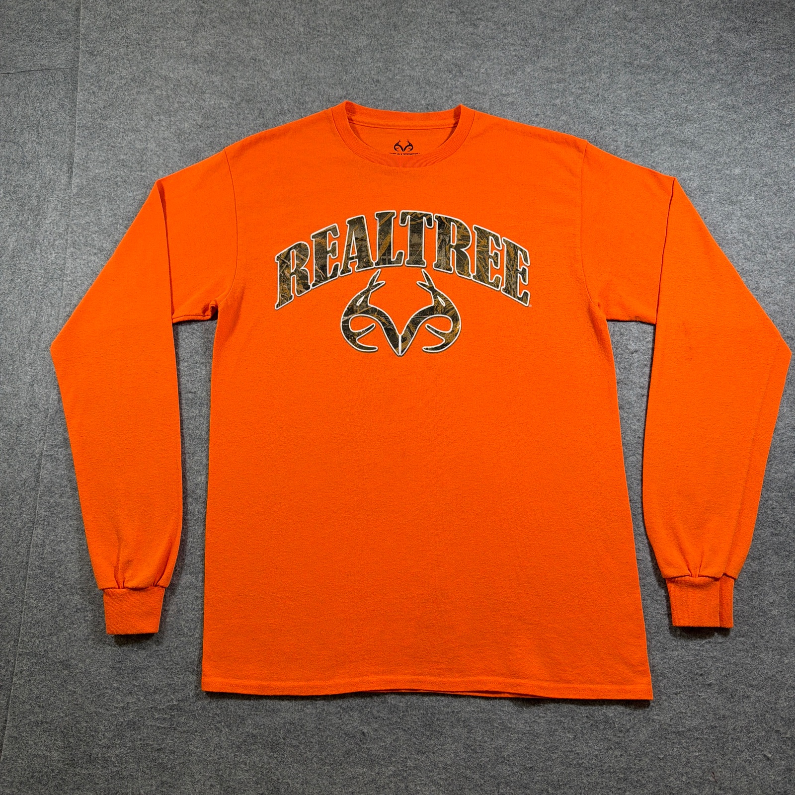 Realtree Long Sleeve T Shirt Mens M Blaze Orange Camo Logo Hunting Graphic Tee