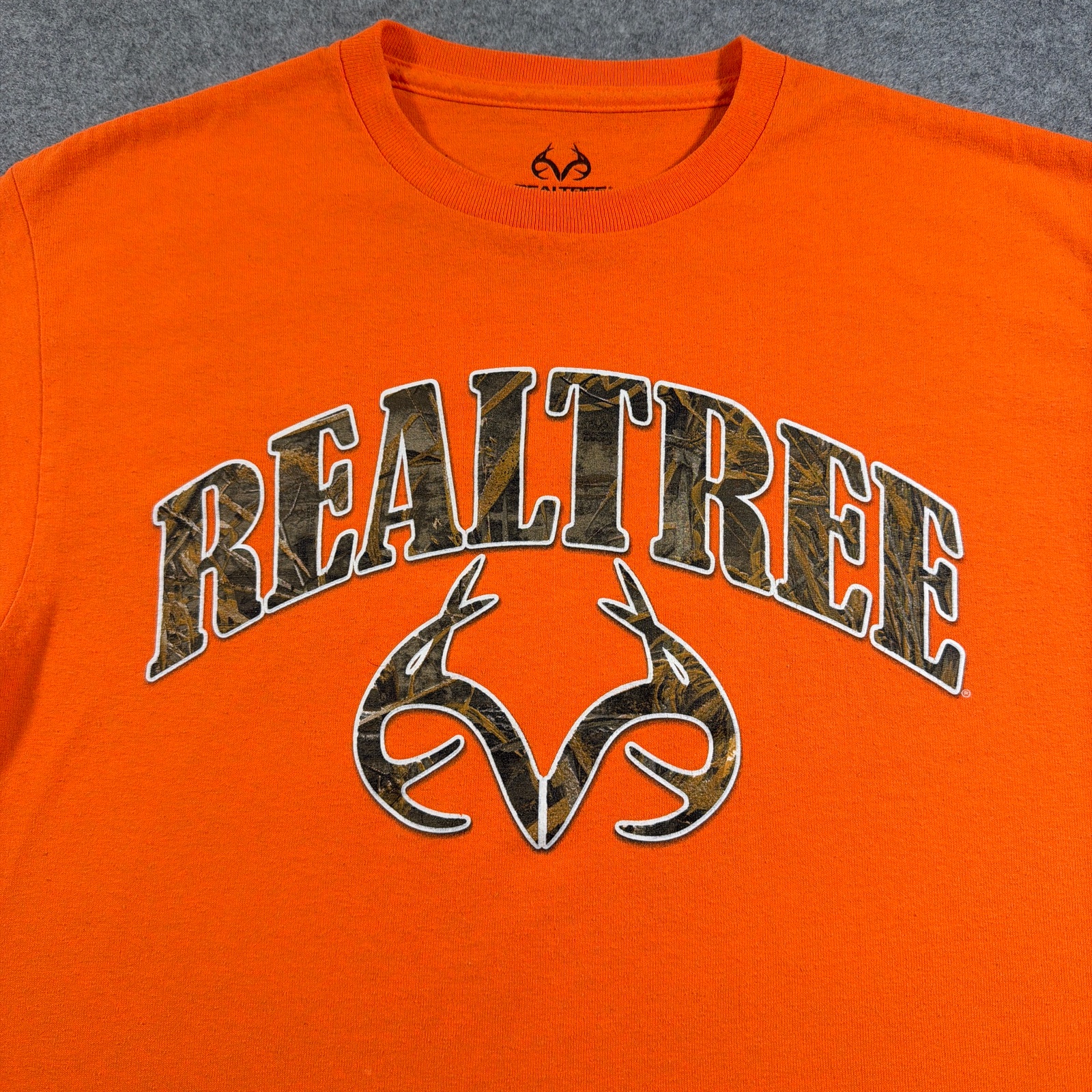 Realtree Long Sleeve T Shirt Mens M Blaze Orange Camo Logo Hunting Graphic Tee thumbnail 3
