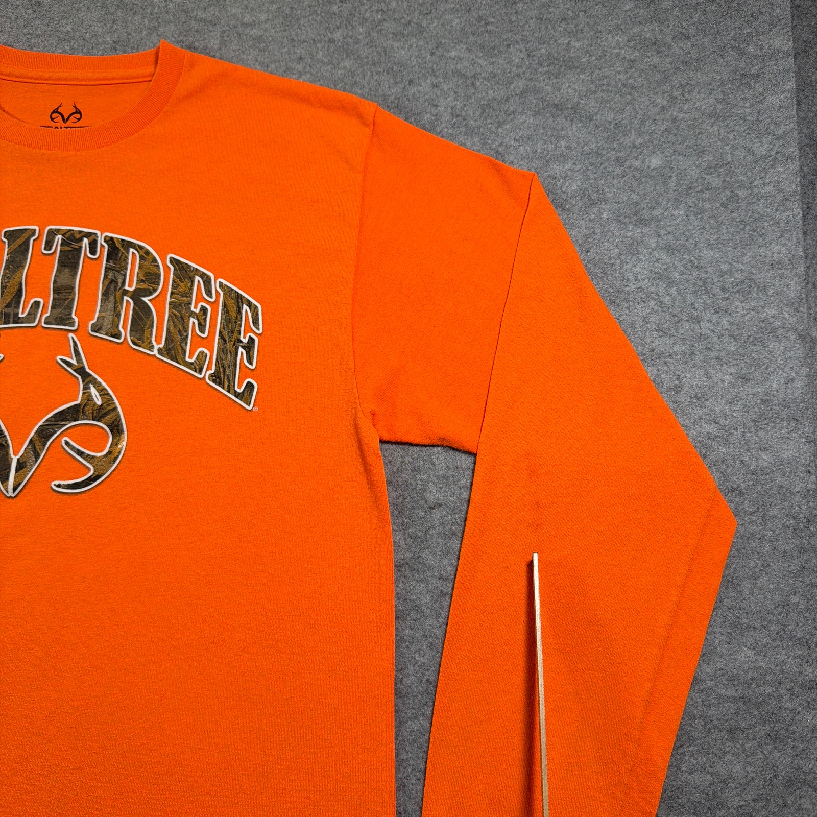 Realtree Long Sleeve T Shirt Mens M Blaze Orange Camo Logo Hunting Graphic Tee thumbnail 5