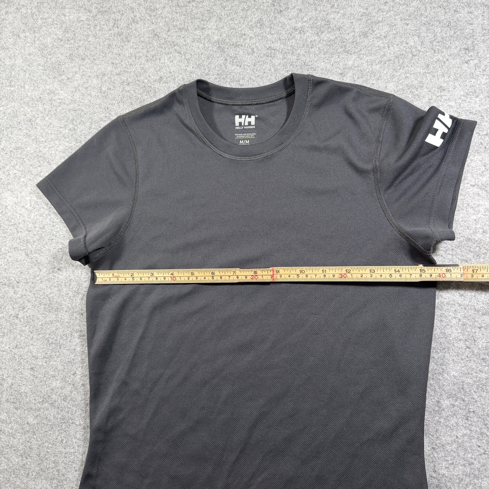 Helly Hansen T Shirt Womens M Black HH Logo Crewneck Moisture Wicking Athletic thumbnail 5