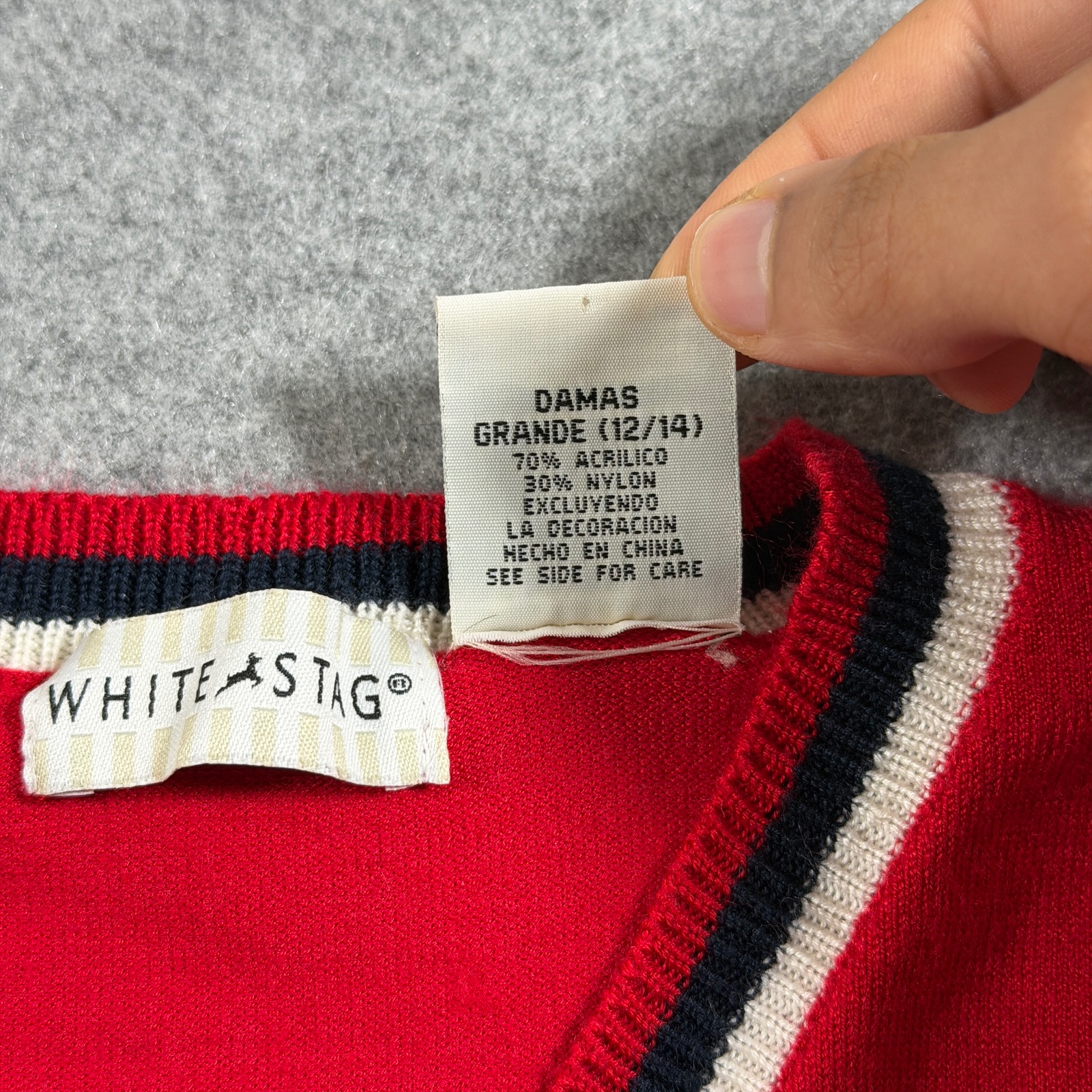 White Stag Vintage Sweater Womens Large Red Navy Star V-Neck Striped Fall Knit thumbnail 5